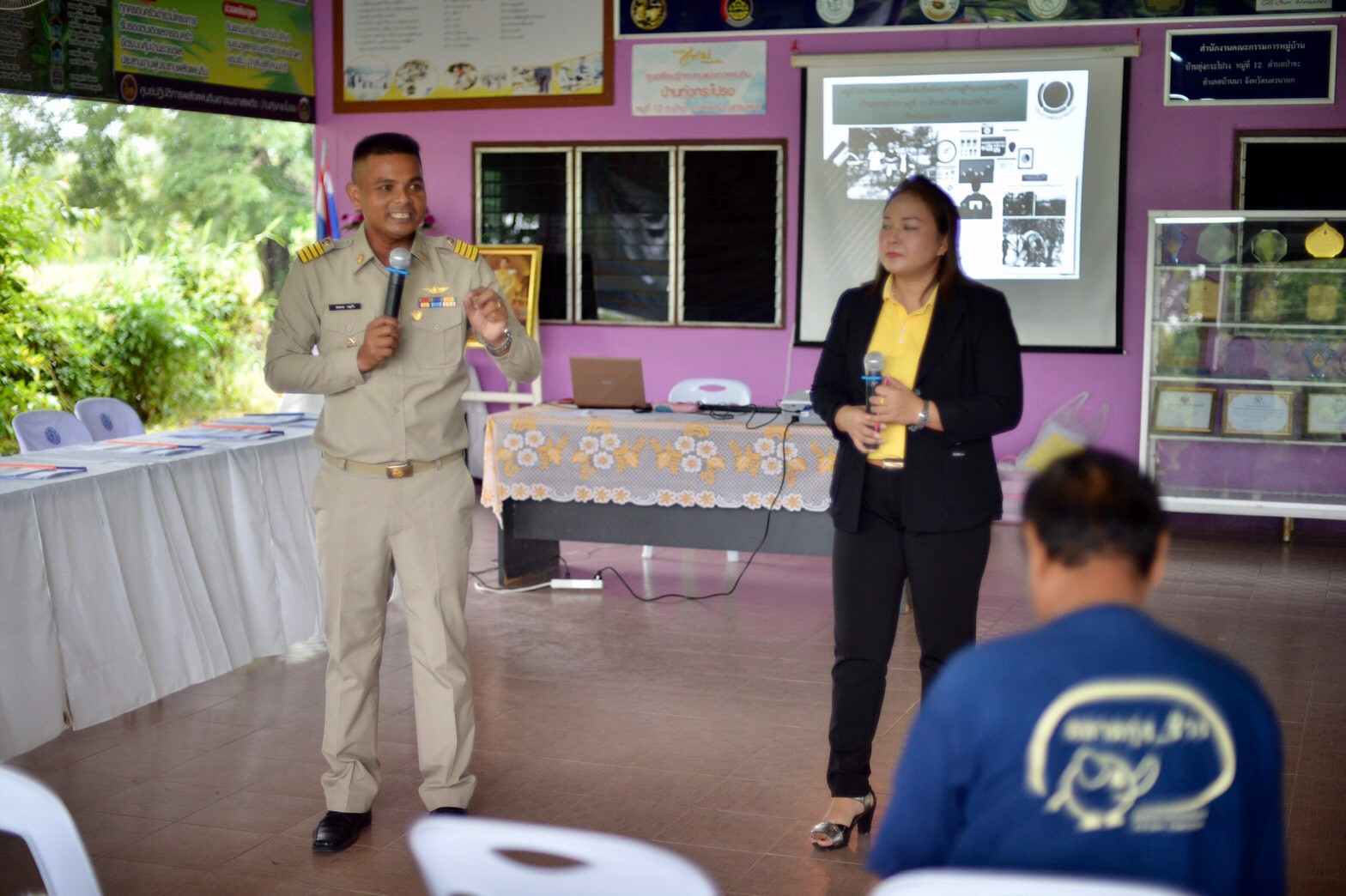 จังหวัดนครนายกร่วมกับชุมชนนำเสนอผลงานประกวดหมู่บ้านสารสนเทศชุมชนดีเด่น/สารสนเทศตำบลต้นแบบเพื่อการพัฒนาคุณภาพชีวิต
