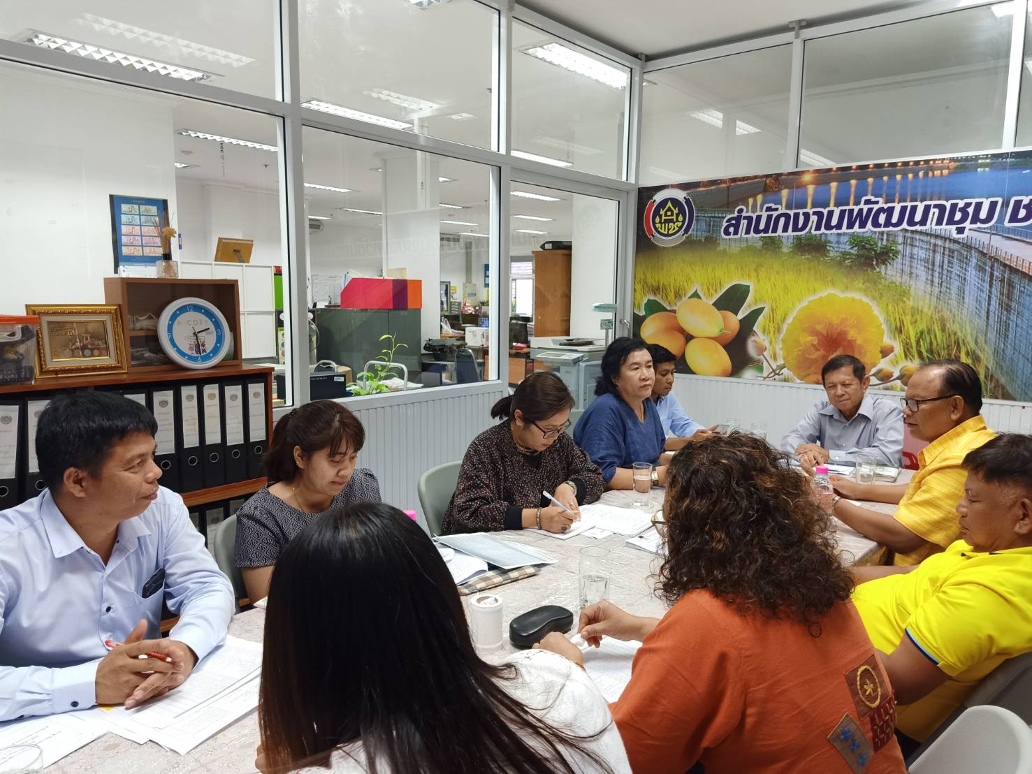 ประชุมพิจารณา กลุ่ม OTOP รับงบประมาณสนับสนุนจากจังหวัด