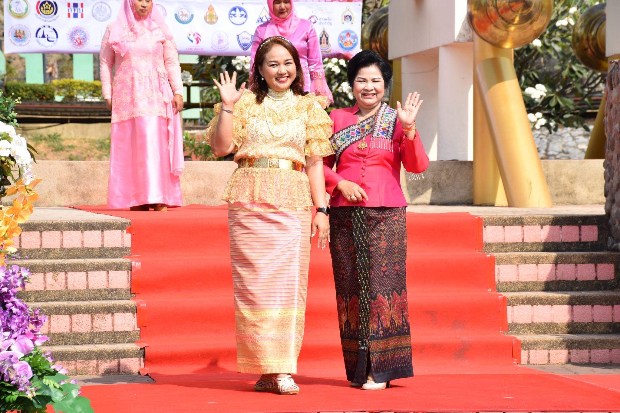 จังหวัดนครนายกพร้อมใจ แต่งกายผ้าไทยร่วมงาน “รักษ์ผ้าไทย รักนิรันดร์ @เขื่อนขุนด่านปราการชล”