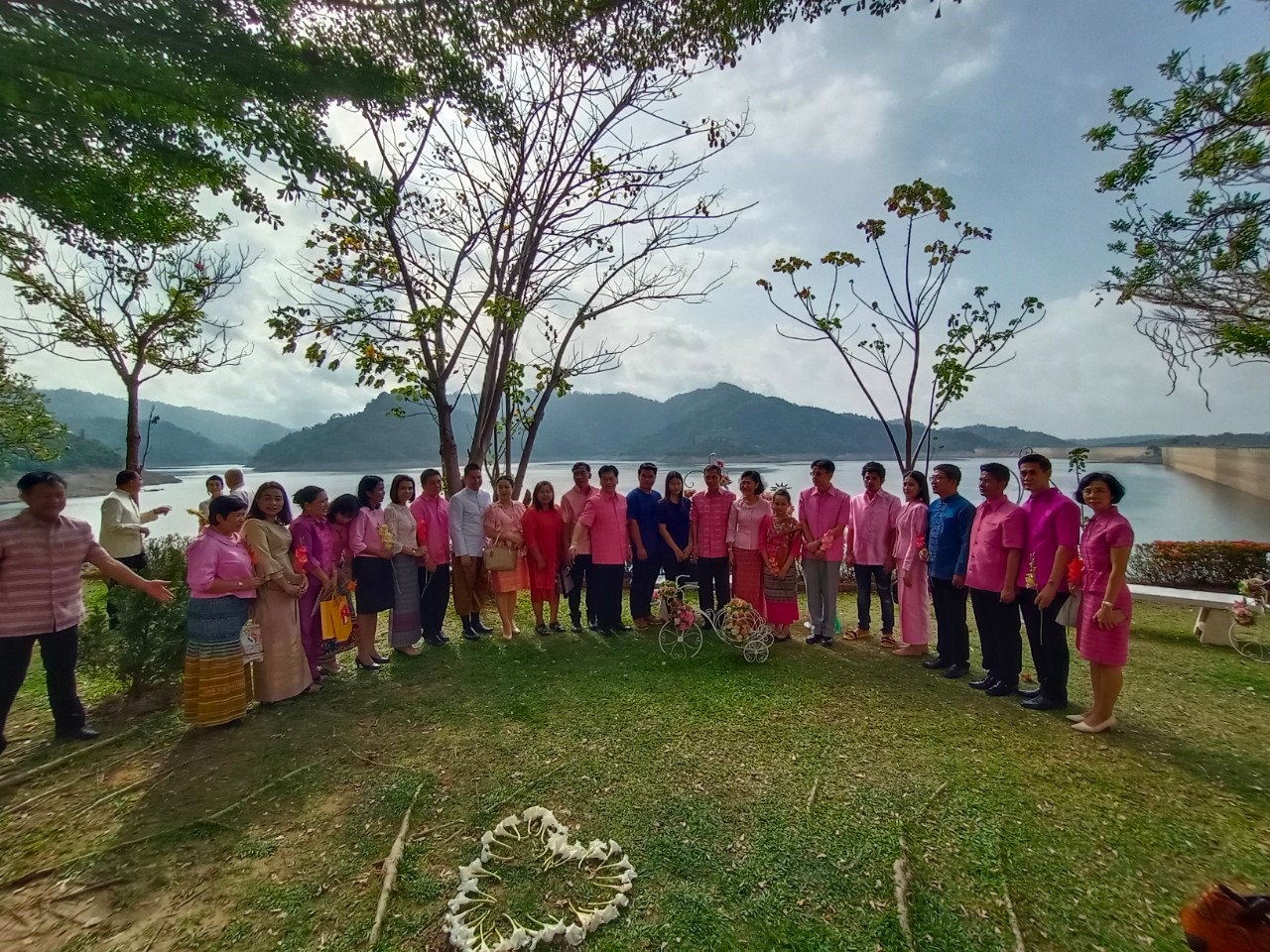 จังหวัดนครนายกพร้อมใจ แต่งกายผ้าไทยร่วมงาน “รักษ์ผ้าไทย รักนิรันดร์ @เขื่อนขุนด่านปราการชล”