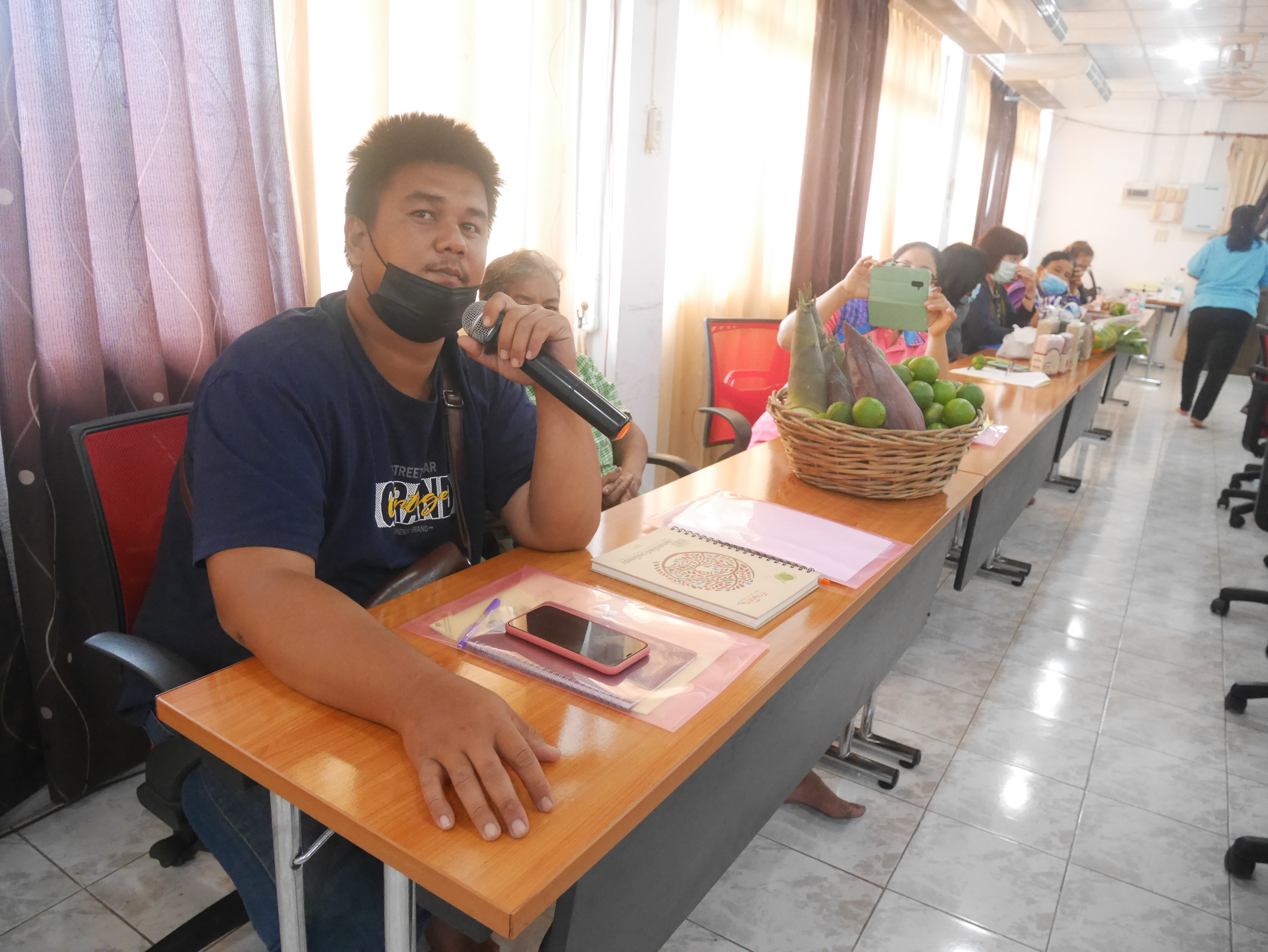 ประชุมเชิงปฏิบัติการ สร้างรายได้จากกิจกรรมอาหารปลอดภัย (4 ร)