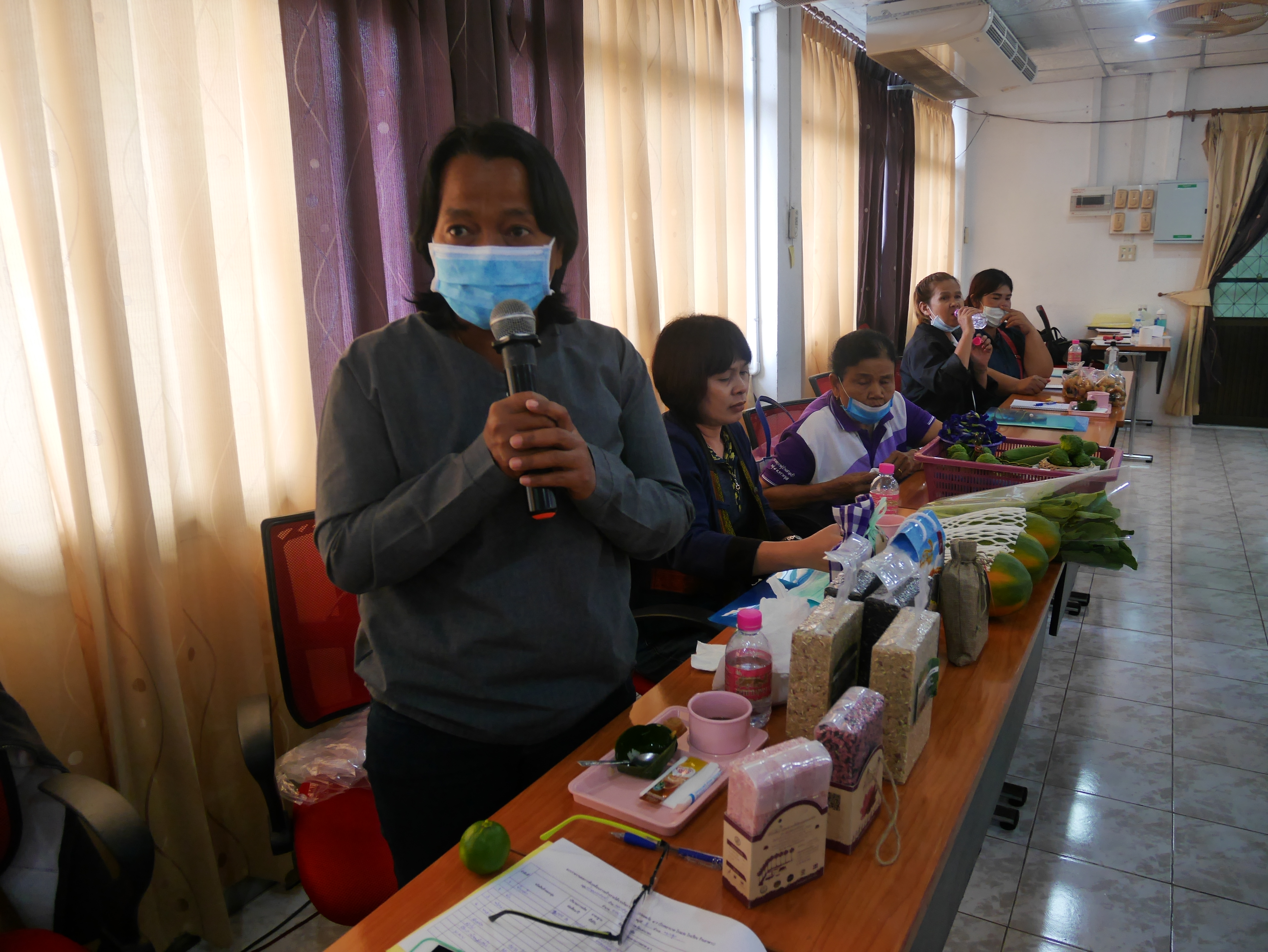 ประชุมเชิงปฏิบัติการ สร้างรายได้จากกิจกรรมอาหารปลอดภัย (4 ร)