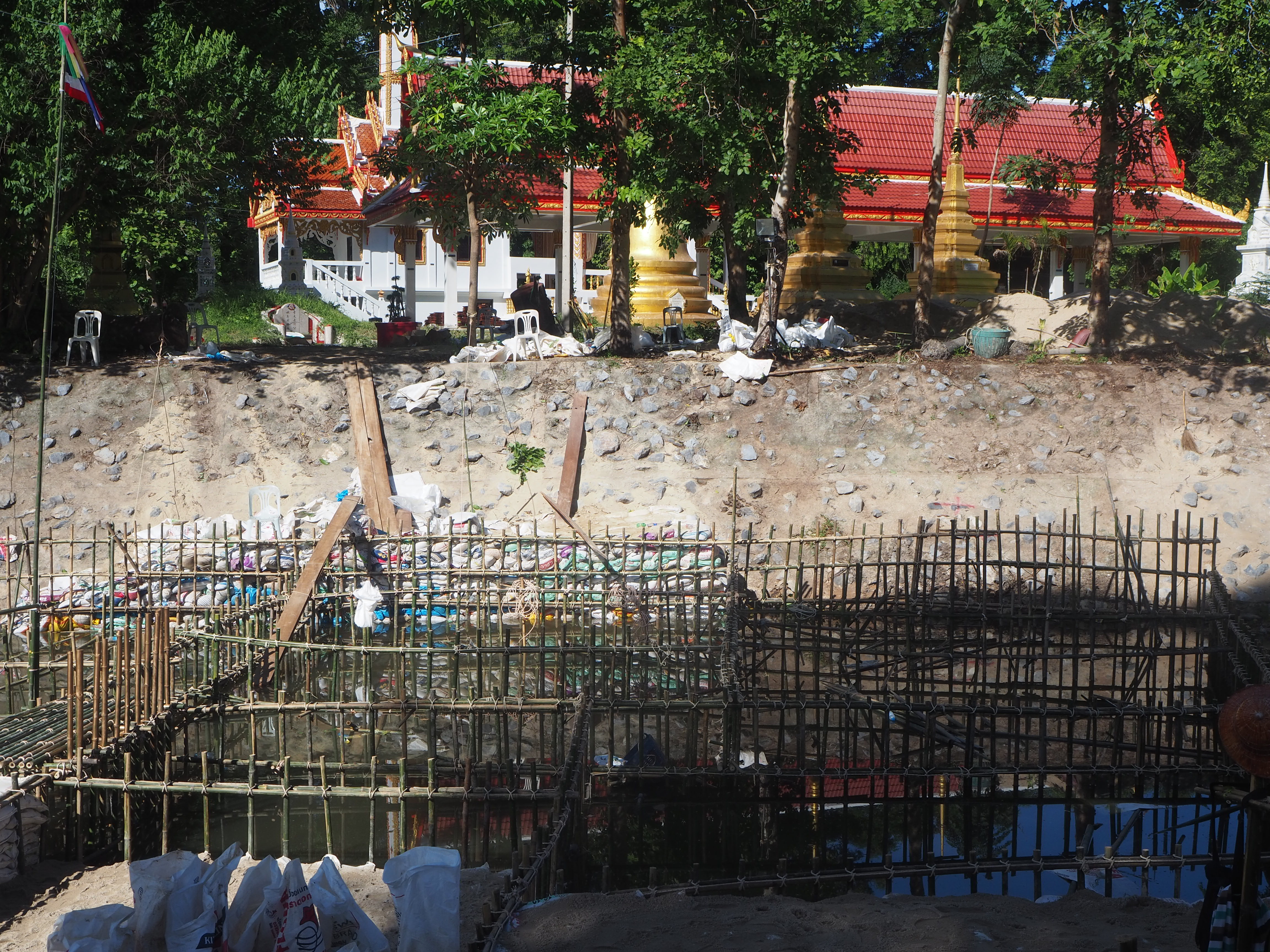 จังหวัดนครนายก ร่วมสร้างฝายมีชีวิต @วัดช้าง อำเภอบ้านนา จังหวัดนครนายก