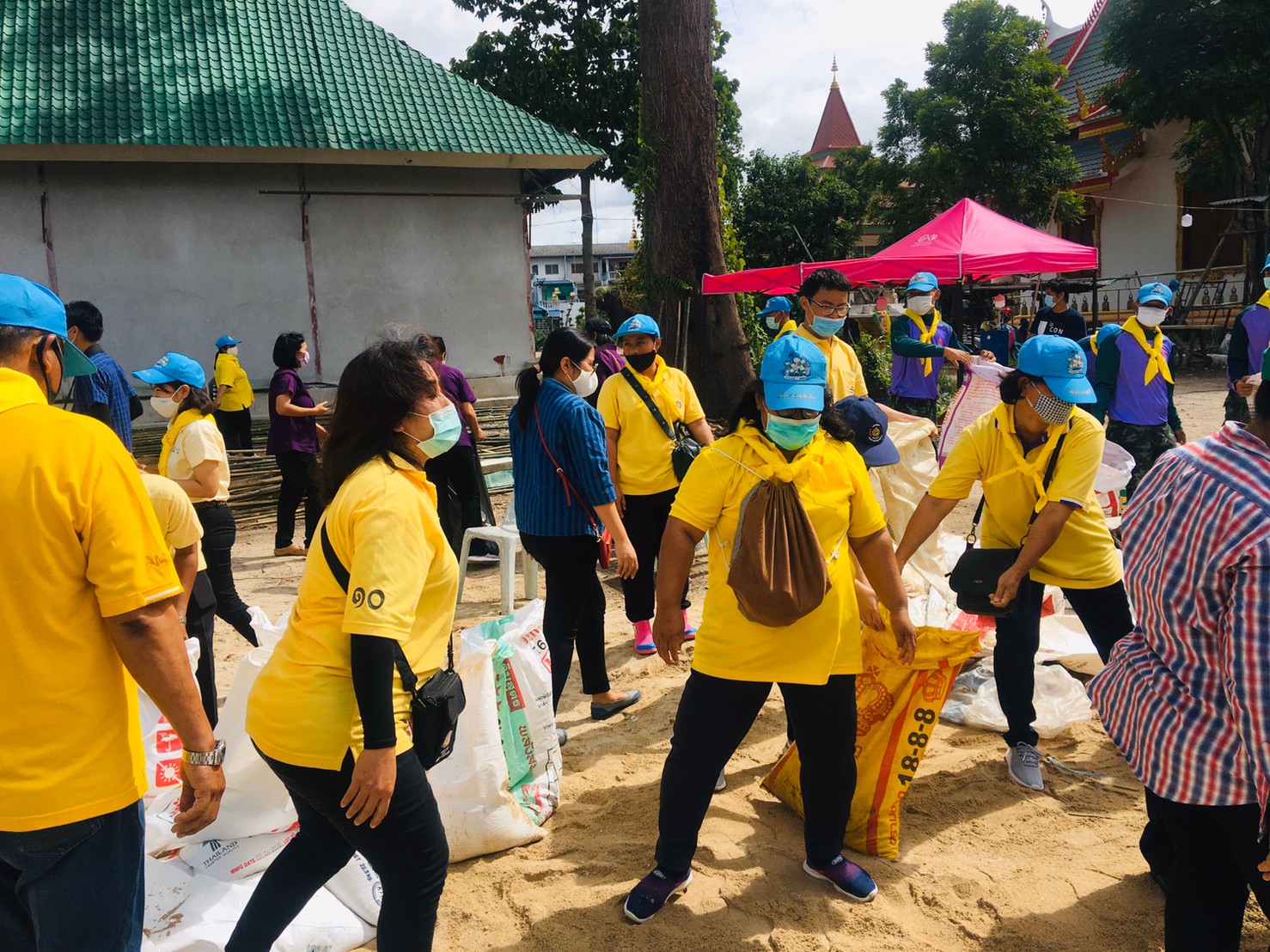 จังหวัดนครนายก ร่วมสร้างฝายมีชีวิต @วัดช้าง อำเภอบ้านนา จังหวัดนครนายก