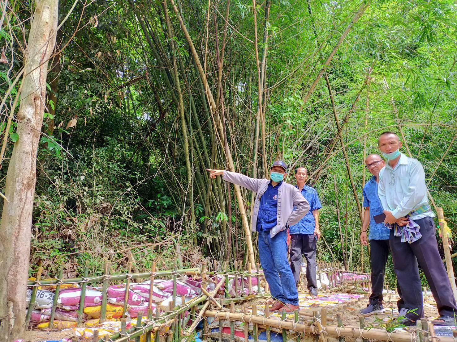 กิจกรรมเอามื้อสามัคคี โคก หนอง นา โมเดล