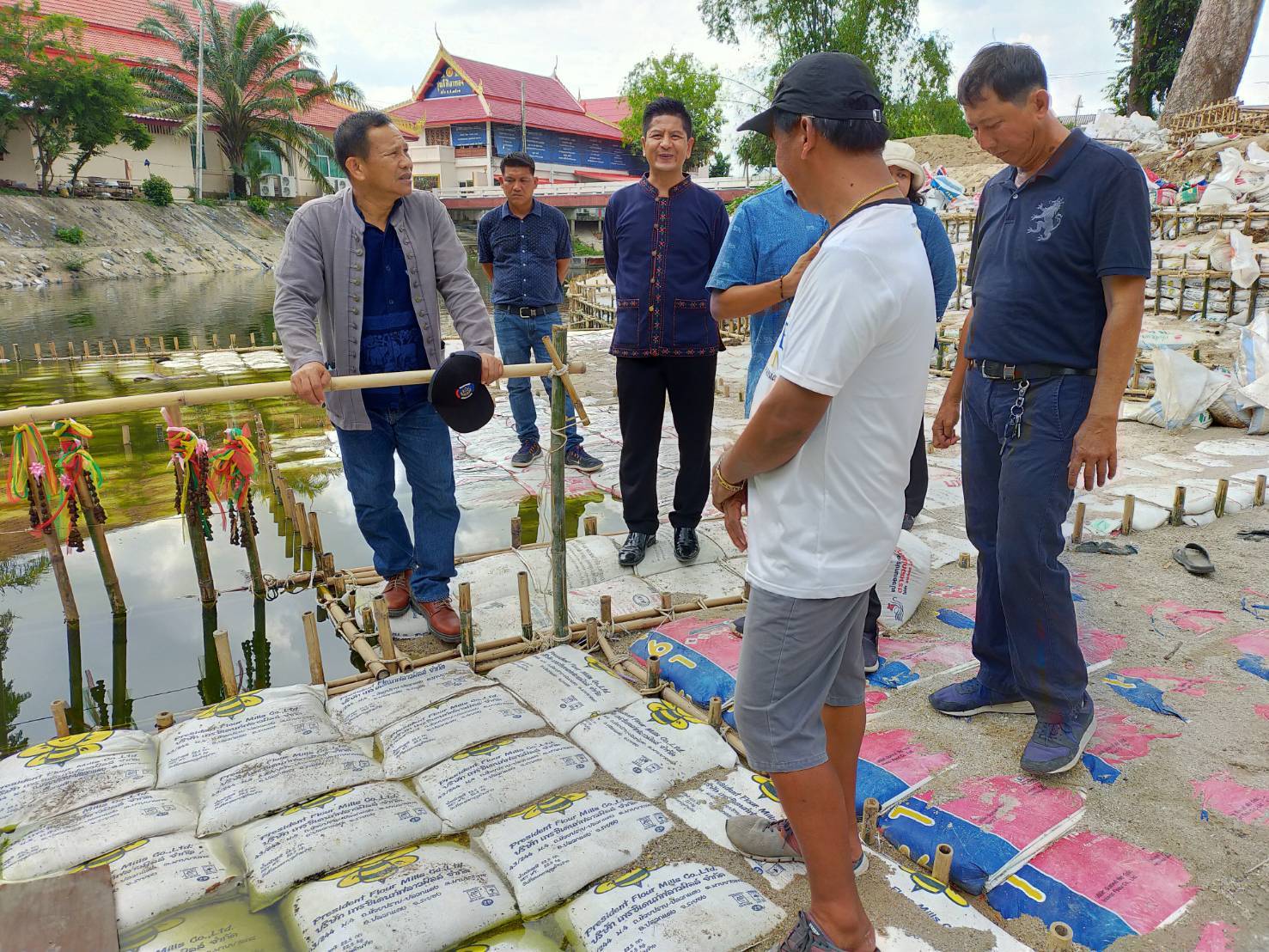 กิจกรรมเอามื้อสามัคคี โคก หนอง นา โมเดล