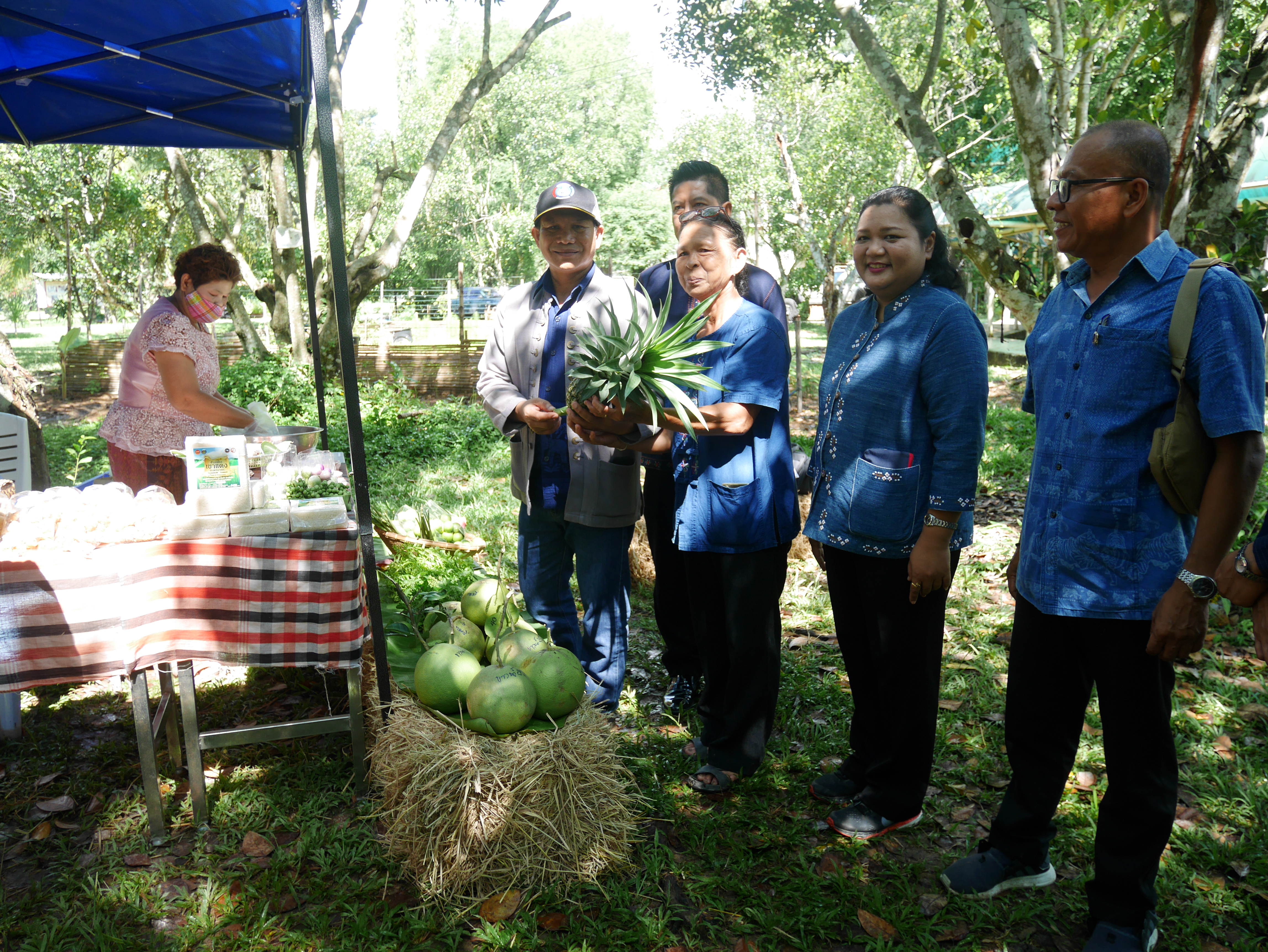 กิจกรรมเอามื้อสามัคคี โคก หนอง นา โมเดล