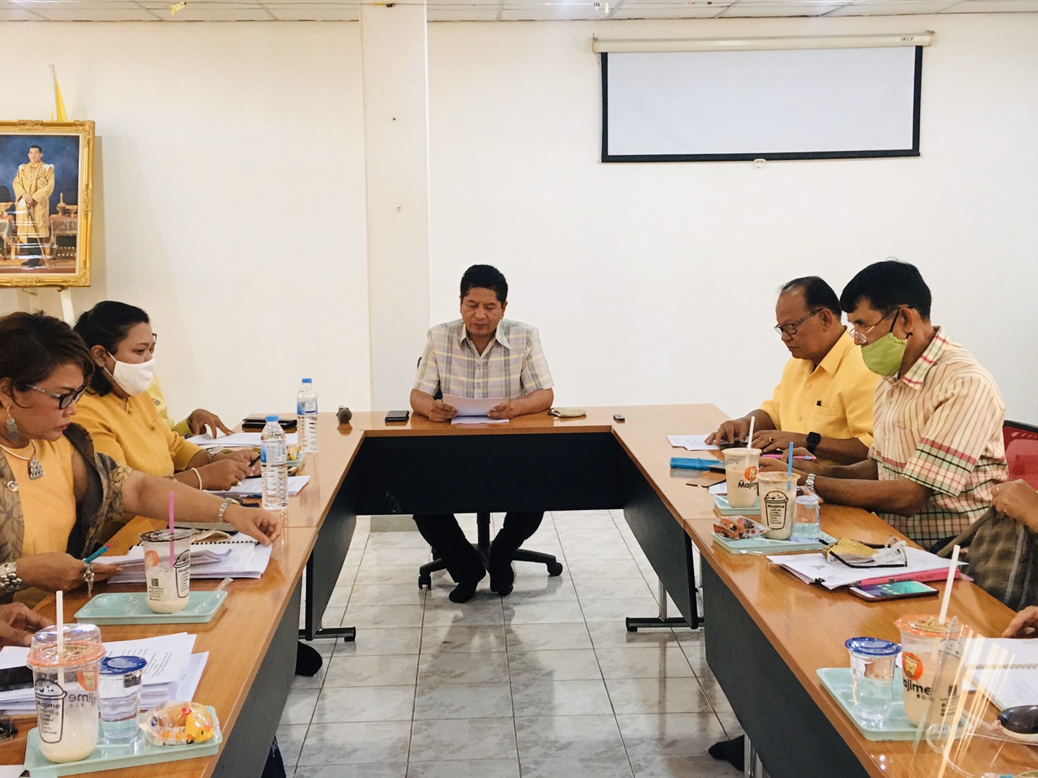 ??ประชุมหัวหน้ากลุ่มงาน หัวหน้าฝ่าย พัฒนาการอำเภอ นักวิชาการพัฒนาชุมชน และเจ้าหน้าที่สำนักงานพัฒนาชุมชนจังหวัดนครนายก ครั้งที่ 4/2563