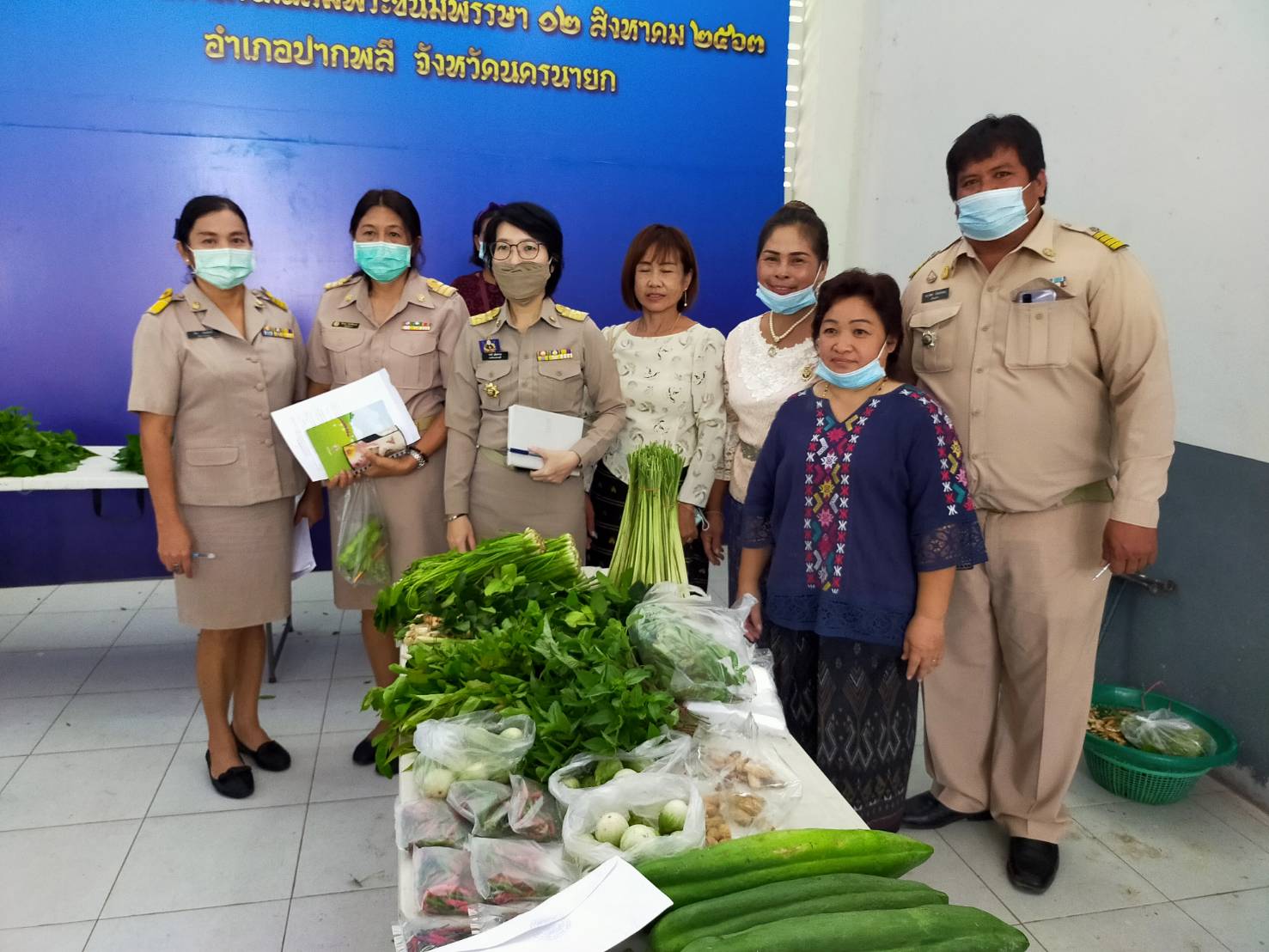 “การจัดกิจกรรมตลาดสีเขียว “Pakphli Green Market”