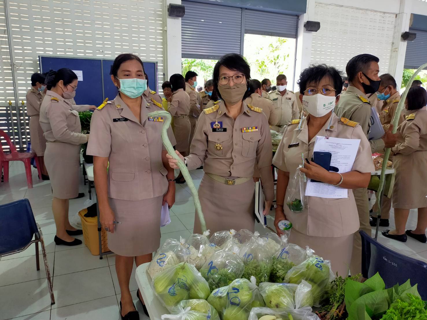 “การจัดกิจกรรมตลาดสีเขียว “Pakphli Green Market”