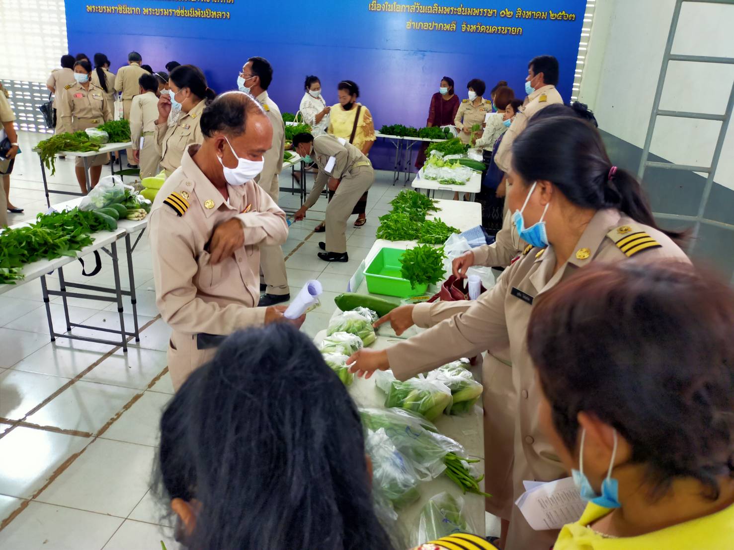 “การจัดกิจกรรมตลาดสีเขียว “Pakphli Green Market”