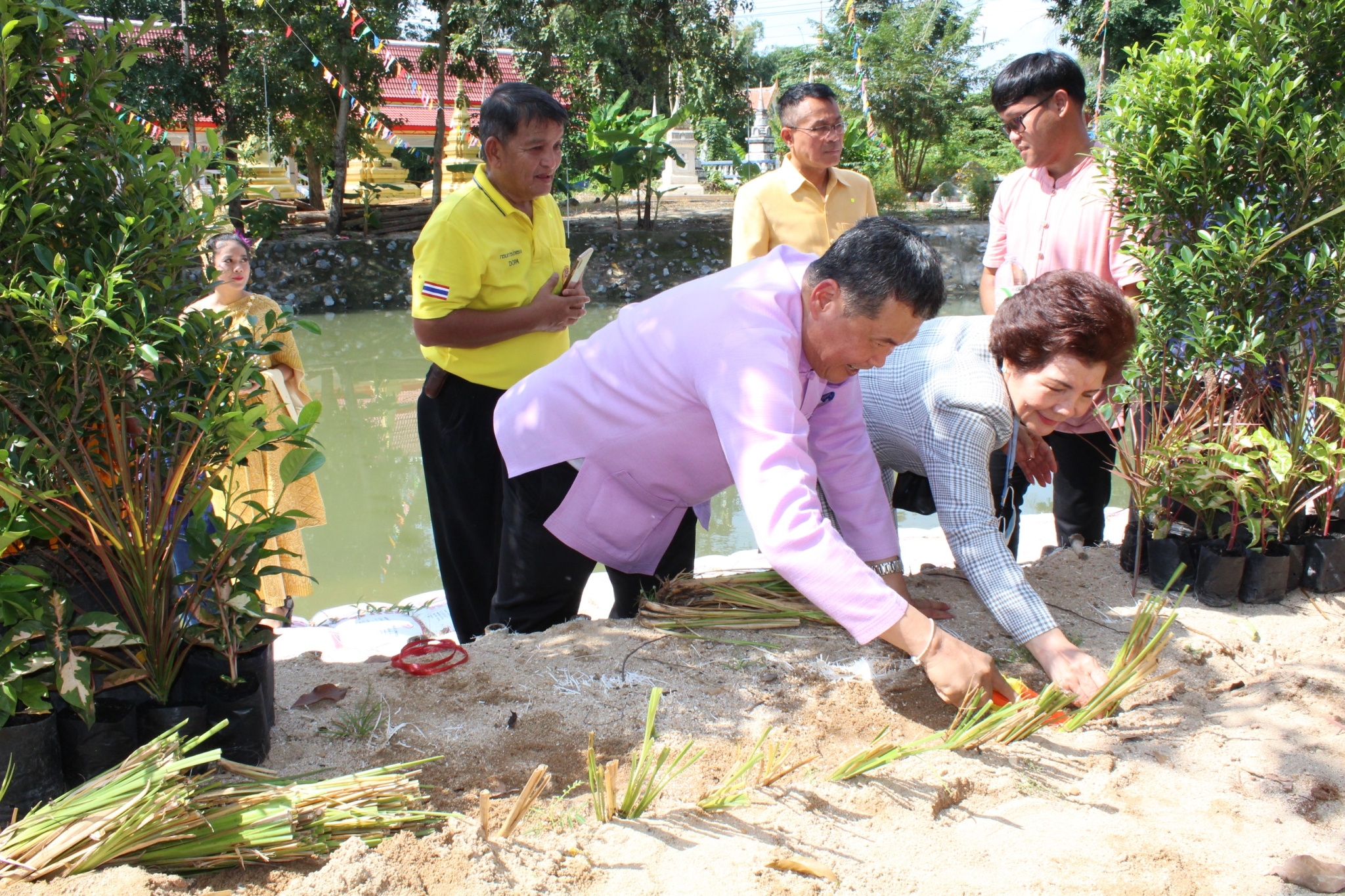 พิธีเปิดฝายมีชีวิตวัดช้าง “สามัคคี สร้างสรรค์ แบ่งปัน” ณ ริมคลองบ้านนา วัดช้าง ตำบลบ้านนา อำเภอบ้านนา จังหวัดนครนายก