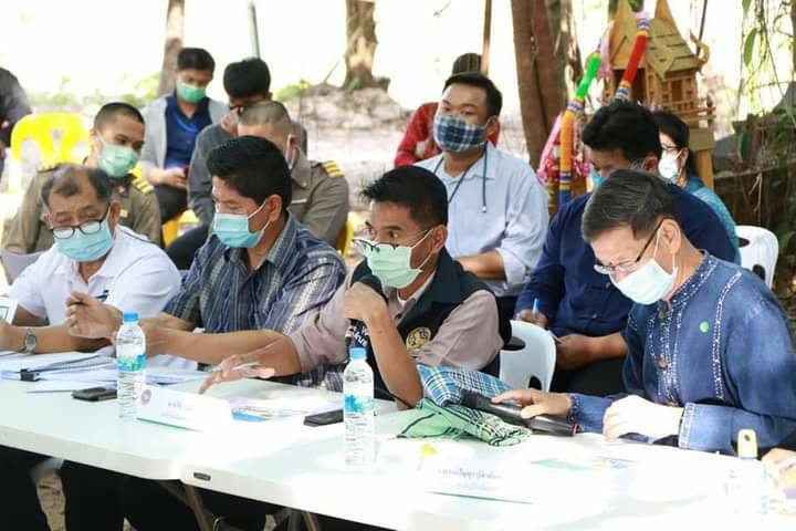 ผู้ว่าราชการจังหวัดนครนายก นำทีมส่วนราชการ วัด ผู้นำชุมชน และประชาชน น้อมนำหลักปรัชญาเศรษฐกิจพอเพียงตามหลักทฤษฎีใหม่ประยุกต์สู่ โคก หนอง นา โมเดล ตามหลัก “บวร” ณ วัดดงละคร หมู่ที่ 4  ต.ดงละคร อ.เมืองนครนายก จ.นครนายก