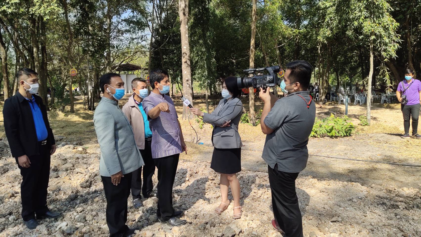 โครงการพัฒนาพื้นที่ต้นแบบการพัฒนาคุณภาพชีวิตตามหลักทฤษฎีใหม่ ประยุกต์สู่ “โคก หนอง นา โมเดล”  ณ วัดดงละคร  ตำบล ดงละคร อำเภอเมืองนครนายก จังหวัดนครนายก
