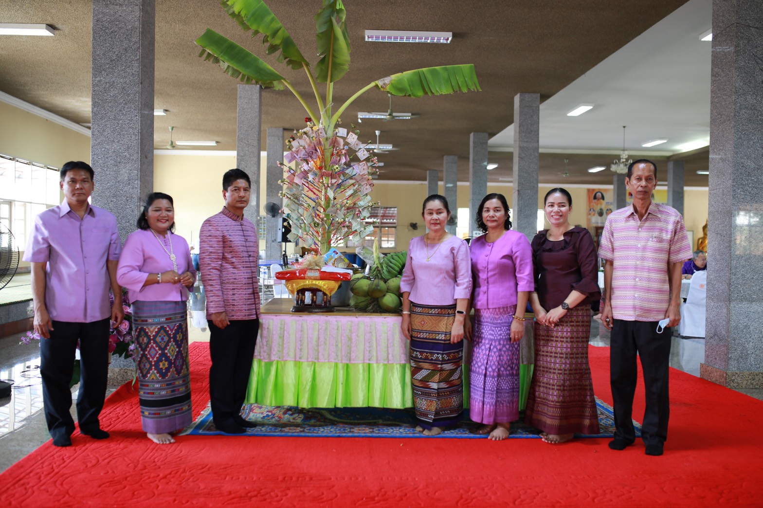 พช.นครนายกจัดกิจกรรมทอดผ้าป่าสมทบกองทุนพัฒนาเด็กชนบทในพระราชูปถัมภ์ สมเด็จพระเทพรัตนราชสุดาฯสยามบรมราชกุมารี  โดยมียอดเงินสมทบเข้ากองทุนฯ จำนวน 230,390 บาท