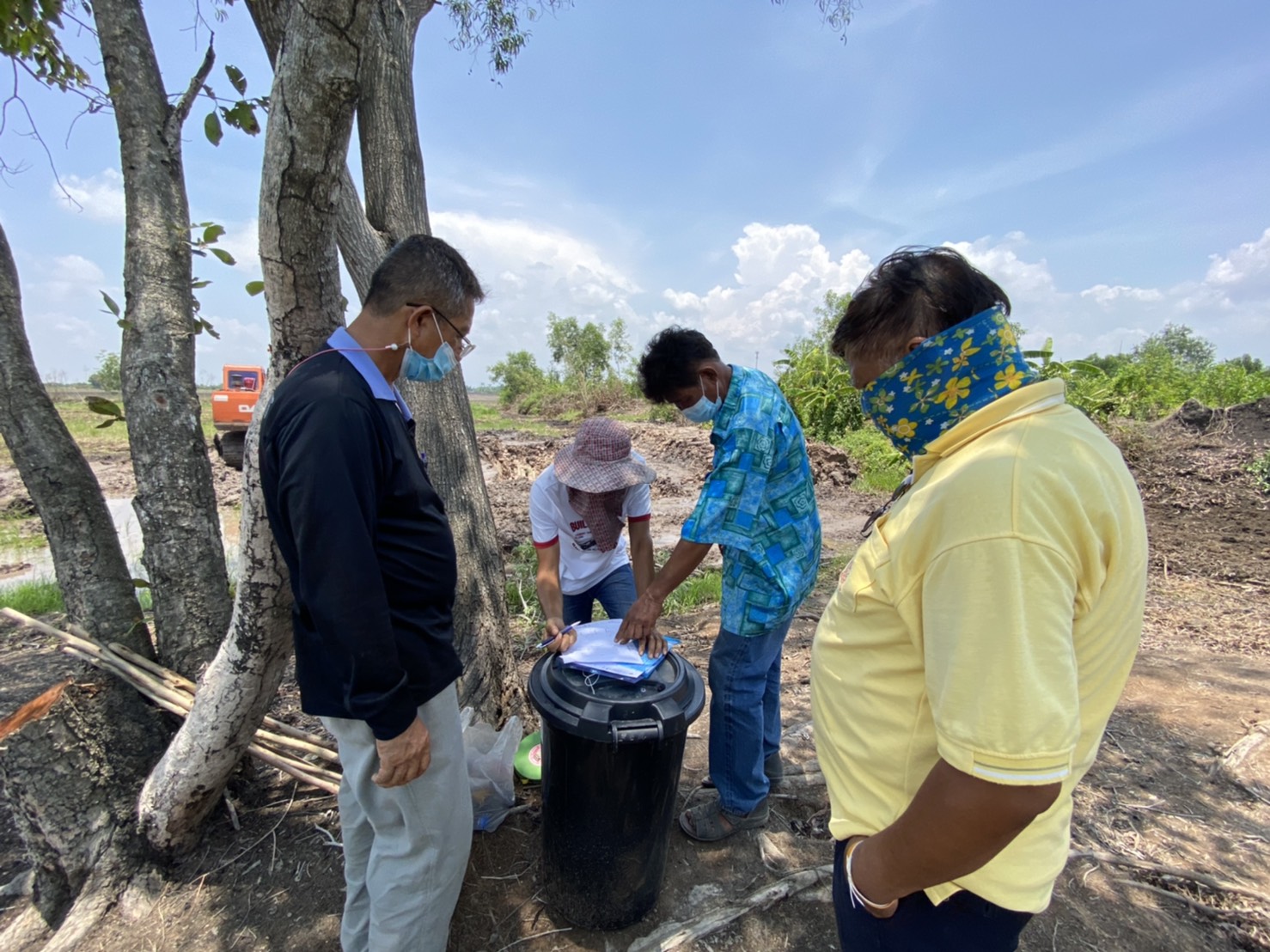 พช.นครนายก เดินหน้าขับเคลื่อนโครงการพัฒนาหมู่บ้านเศรษฐกิจพอเพียง กิจกรรมที่ 4 การพัฒนาศูนย์เรียนรู้เศรษฐกิจพอเพียง รูปแบบ ” โคก หนอง นา โมเดล”