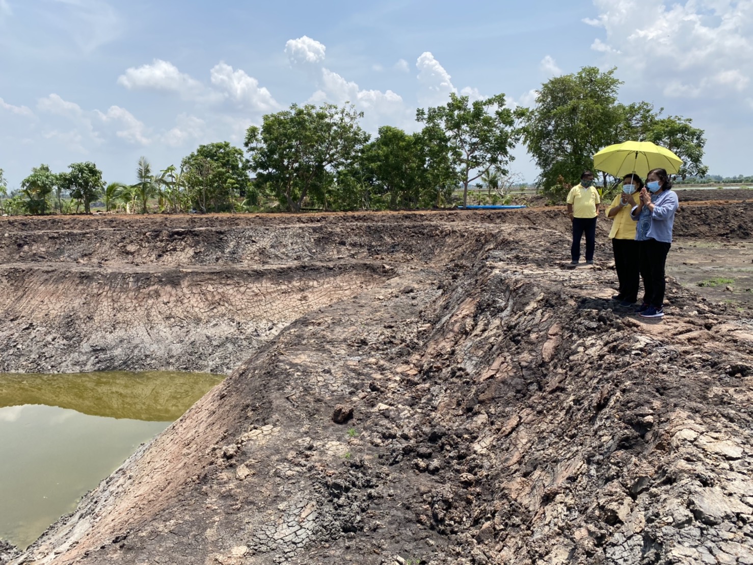 พช.นครนายก เดินหน้าขับเคลื่อนโครงการพัฒนาหมู่บ้านเศรษฐกิจพอเพียง กิจกรรมที่ 4 การพัฒนาศูนย์เรียนรู้เศรษฐกิจพอเพียง รูปแบบ ” โคก หนอง นา โมเดล”