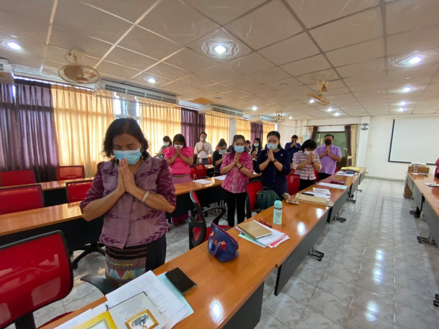 พช.นครนายก ประชุมเจ้าหน้าที่เพื่อขับเคลื่อนงาน พช.