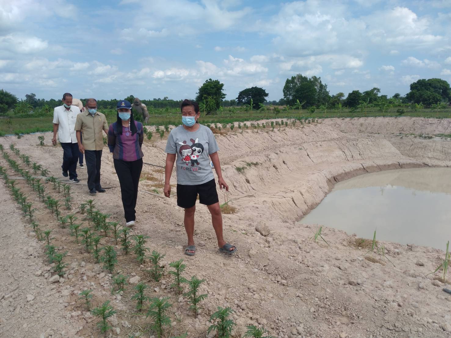 พช.นครนายก จัดทีมลงพื้นที่อำเภอบ้านนา สนับสนุนกิจกรรม โคก หนอง นา โมเดล