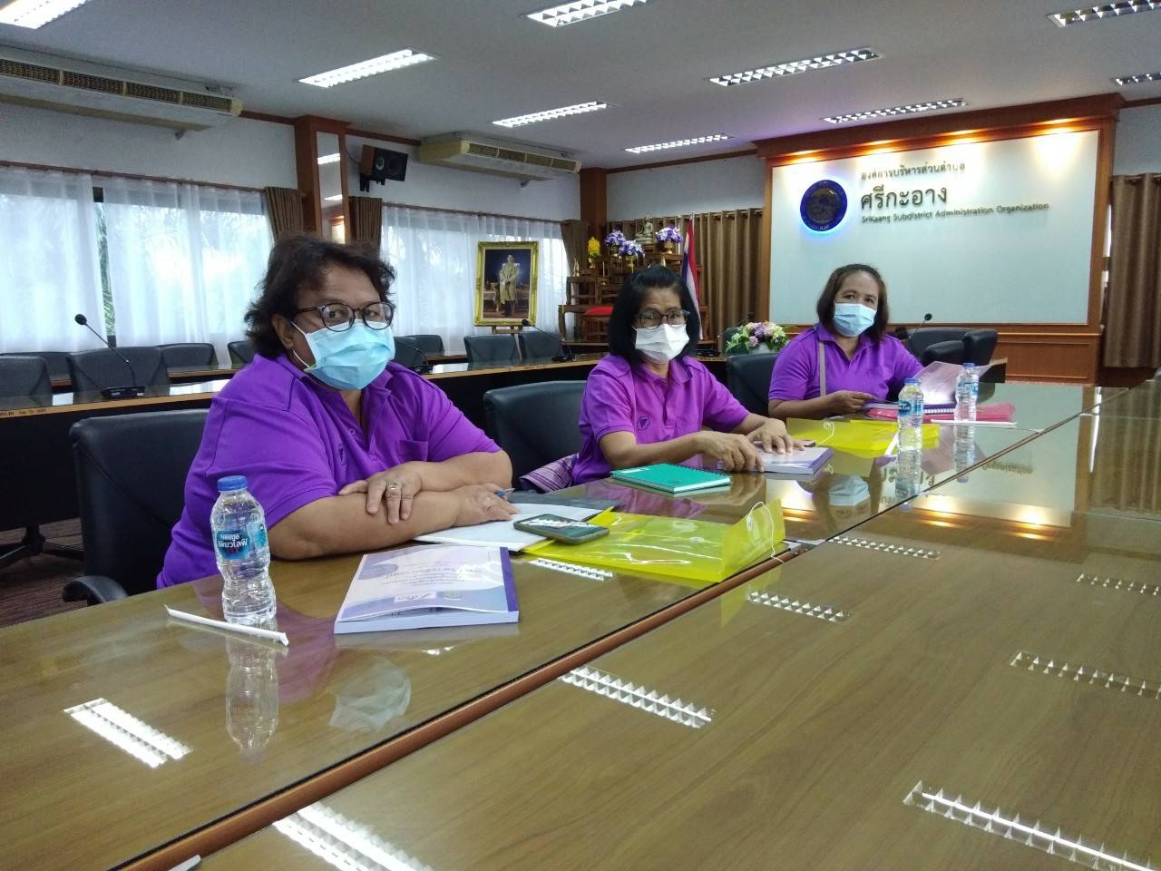 พช.นครนายก ร่วมประชุม ZOOM กิจกรรม การพัฒนาศักยภาพศูนย์จัดการกองทุนชุมชนสู่การเป็นต้นแบบด้านการบริหาร จัดการหนี้