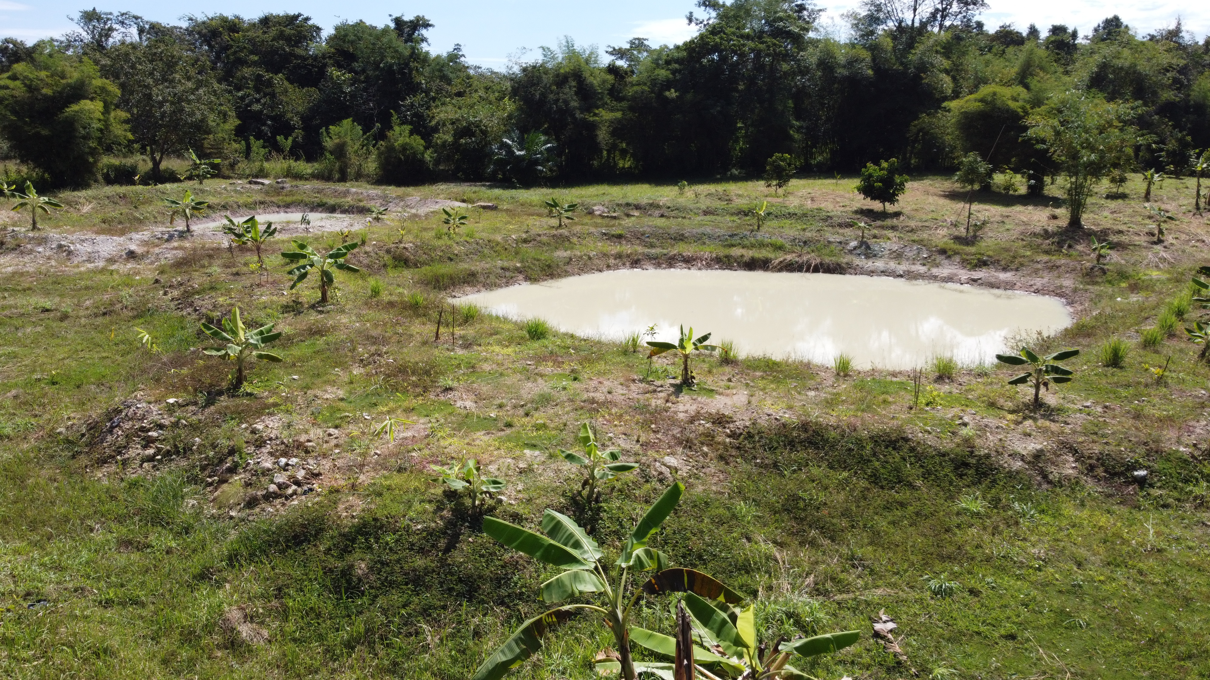 จังหวัดนครนายก ติดตามผลสำเร็จและสนับสนุนโครงการพัฒนาหมู่บ้านเศรษฐกิจพอเพียง กิจกรรมพัฒนาศูนย์เรียนรู้ทฤษฎีใหม่รูปแบบ โคก หนอง นา โมเดล ในพื้นที่อำเภอปากพลี จังหวัดนครนายก