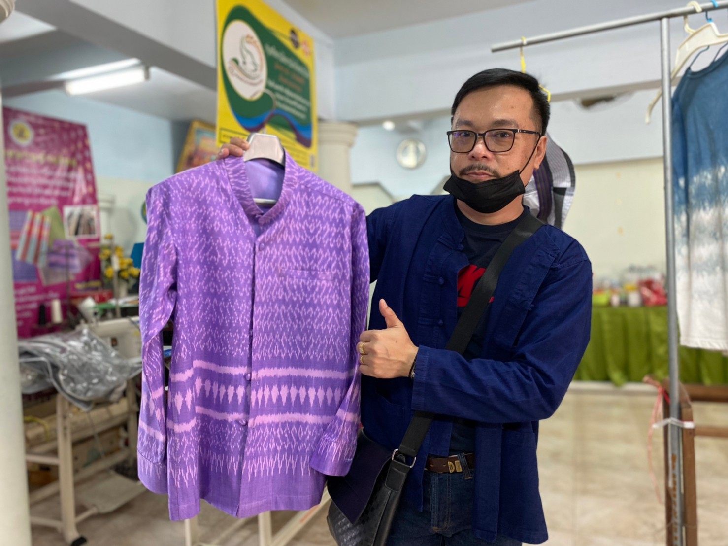 จังหวัดนครนายก โดยสำนักงานพัฒนาชุมชนจังหวัด ติดตามการดำเนินงานกลุ่มสตรีสหกรณ์หัตถกรรมผ้าทอไทยพวนบ้านใหม่ อำเภอปากพลี จังหวัดนครนายก พร้อมทั้งเยี่ยมชมผลิตภัณฑ์เด่น “ผ้ามัดหมี่ลายขอเจ้าฟ้าสิริวัณณวรีฯ”