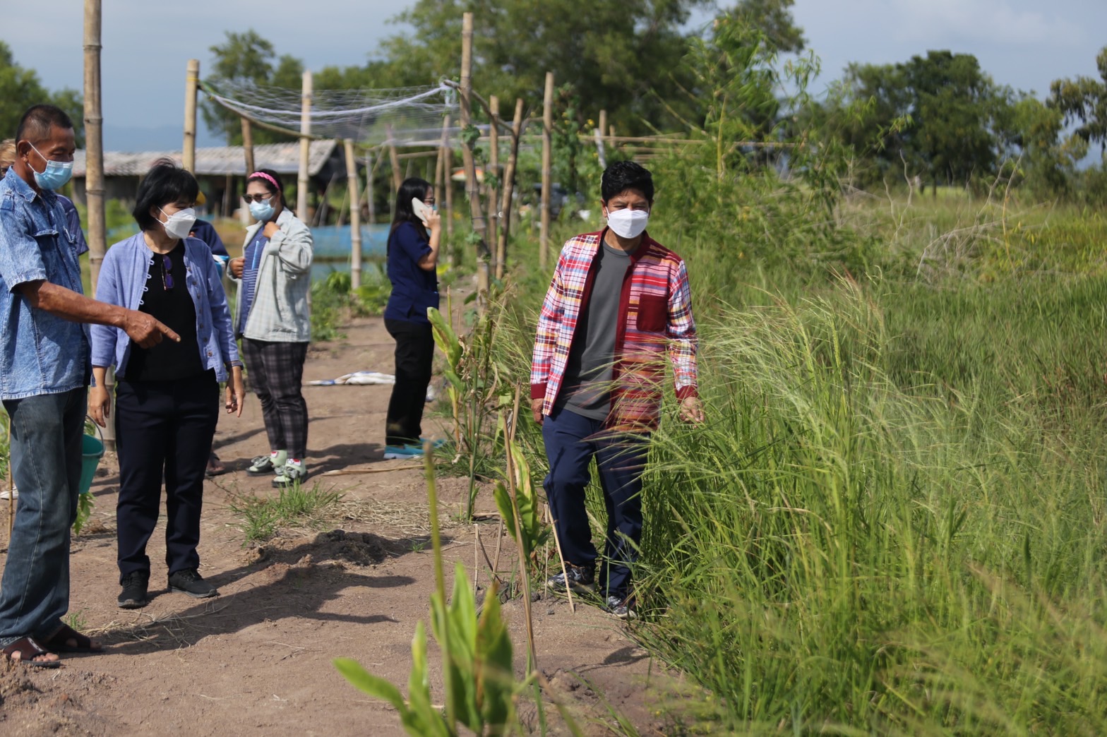 จังหวัดนครนายก มุ่งมั่นส่งเสริม สนับสนุนการขับเคลื่อนโครงการ “โคก หนอง นา วิถีพอเพียง” เพื่อความสุขที่ยั่งยืน ภายใต้วิสัยทัศน์ นครนายกเมืองน่าอยู่