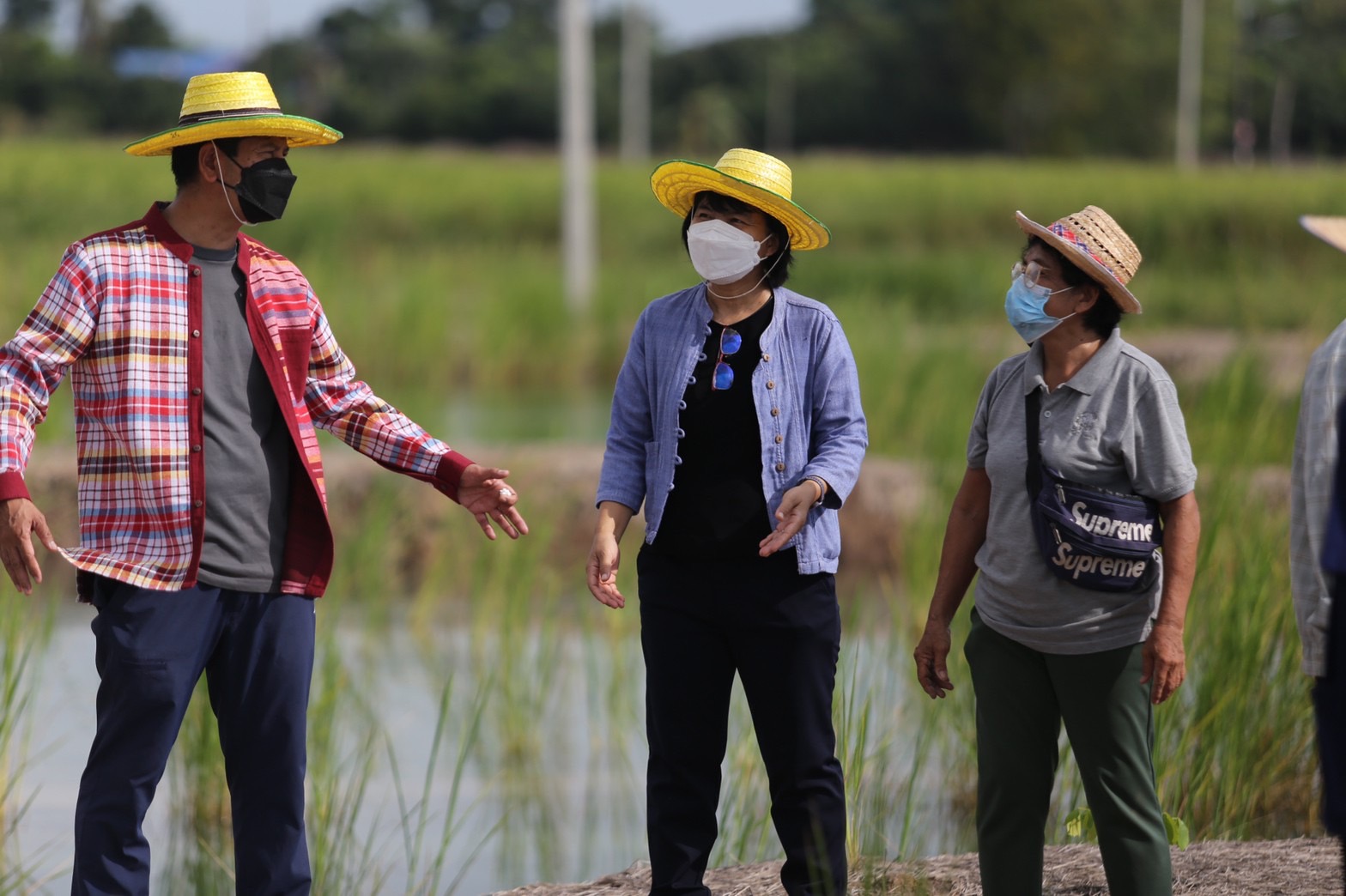 ความสำเร็จที่ยั่งยืนตามรอยศาสตร์พระราชา กับโครงการ “โคก หนอง นา โมเดล จังหวัดนครนายก” ชาวบ้านปลื้ม !! แก้ปัญหาขาดแคลนน้ำ และสามารถกักเก็บน้ำไว้ใช้อย่างเพียงพอ