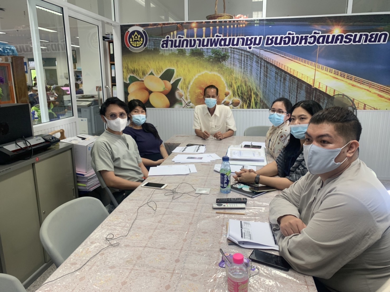 พช.นครนายก ร่วมประชุมชี้แจง เร่งรัด กำกับ ติดตามการดำเนินงานกองทุนพัฒนาบทบาทสตรี ผ่านระบบ Video Conference โดยมี นายสุรศักดิ์ อักษรกุล รองอธิบดีกรมการพัฒนาชุมชน เป็นประธานในการประชุม