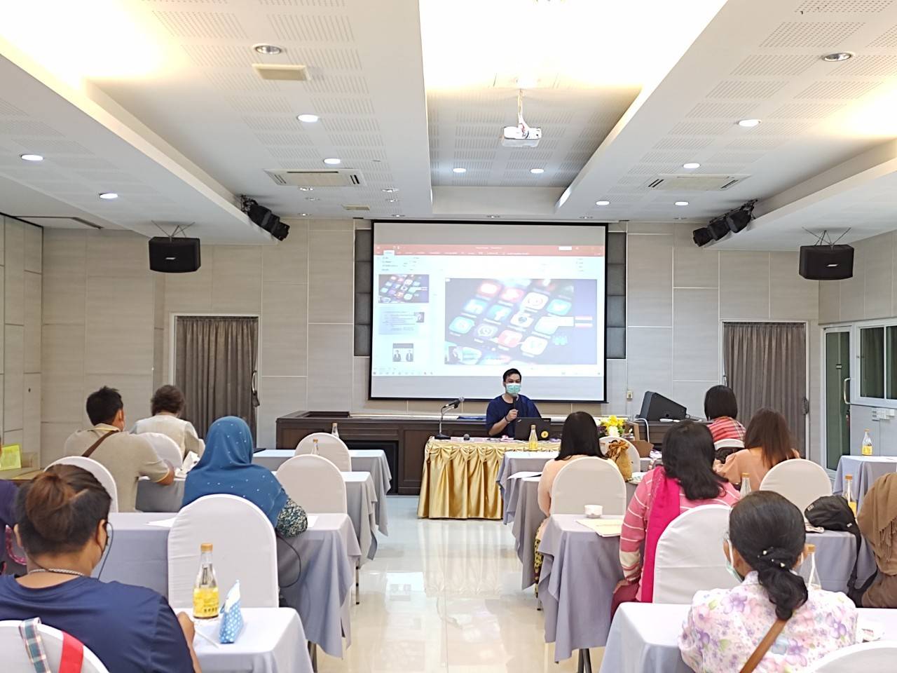 ??พช.นครนายก จัดอบรมโครงการพัฒนาศักยภาพผู้ประกอบการสู่ยุค 4.0