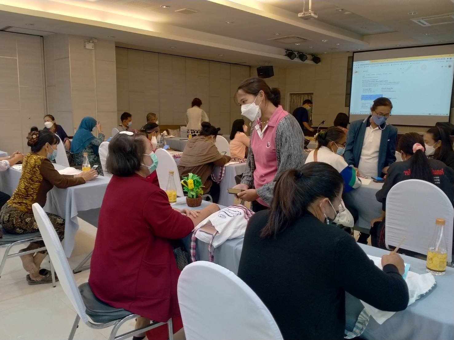 ??พช.นครนายก จัดอบรมโครงการพัฒนาศักยภาพผู้ประกอบการสู่ยุค 4.0