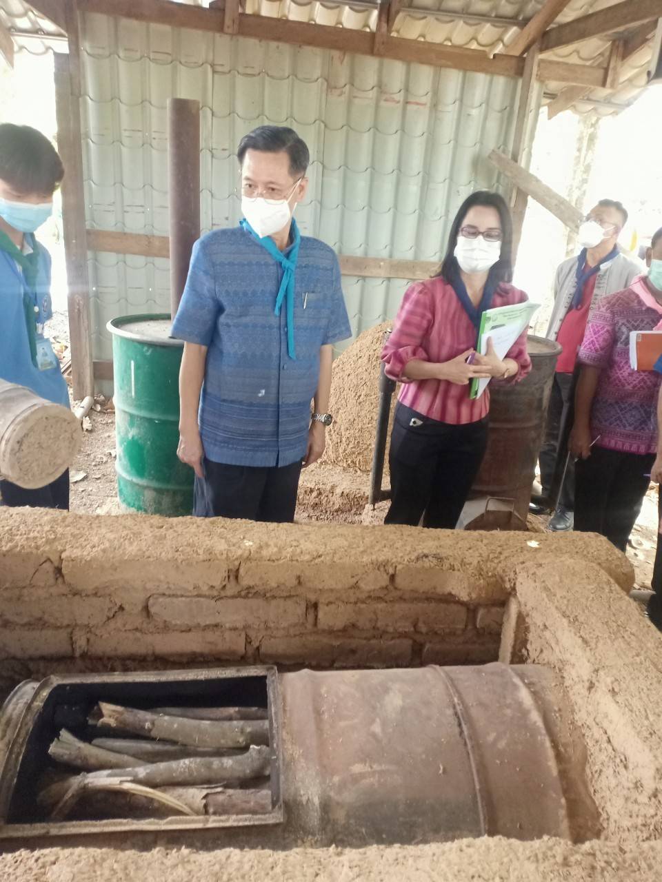 ??พช.นครนายก ร่วมกับวัดดงละคร จัดอบรมศูนย์เรียนรู้ “โคก หนอง นา วัดดงละคร” ศาสตร์พระราชา