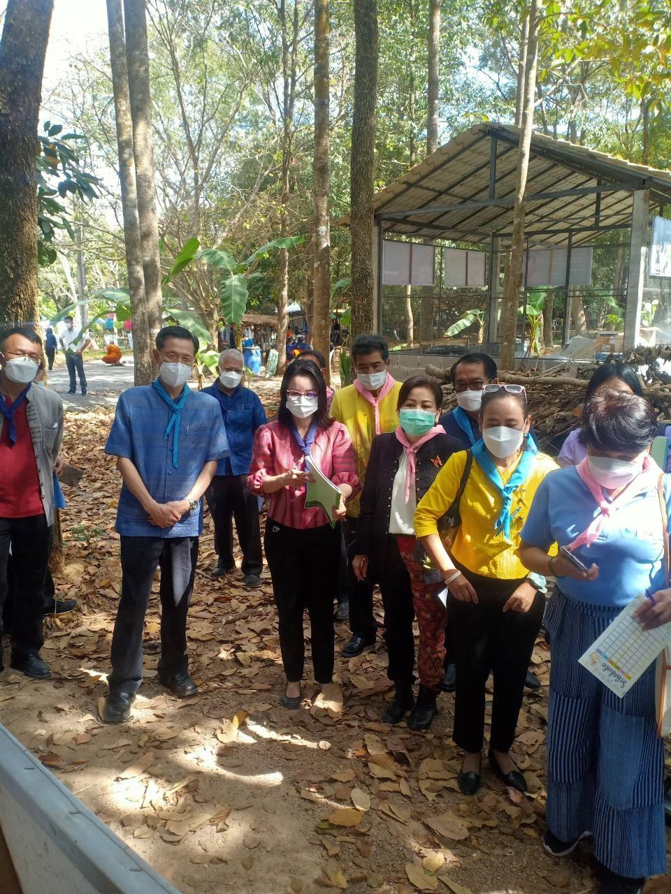 ??พช.นครนายก ร่วมกับวัดดงละคร จัดอบรมศูนย์เรียนรู้ “โคก หนอง นา วัดดงละคร” ศาสตร์พระราชา