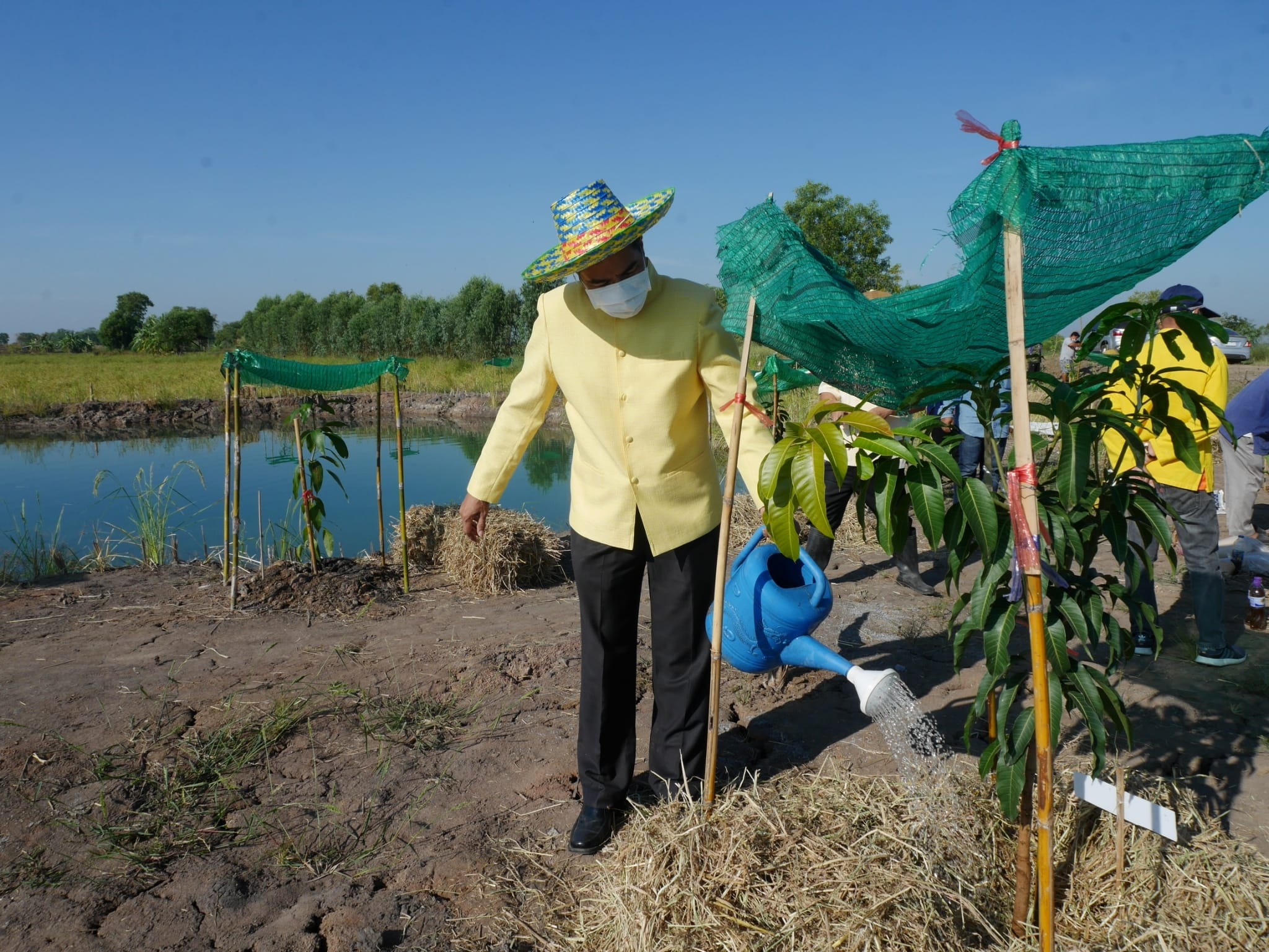 พช.นครนายก ร่วมกิจกรรม “เอามื้อสามัคคี” วันดินโลก (World Soil Day) ปี 2564 จังหวัดนครนายก