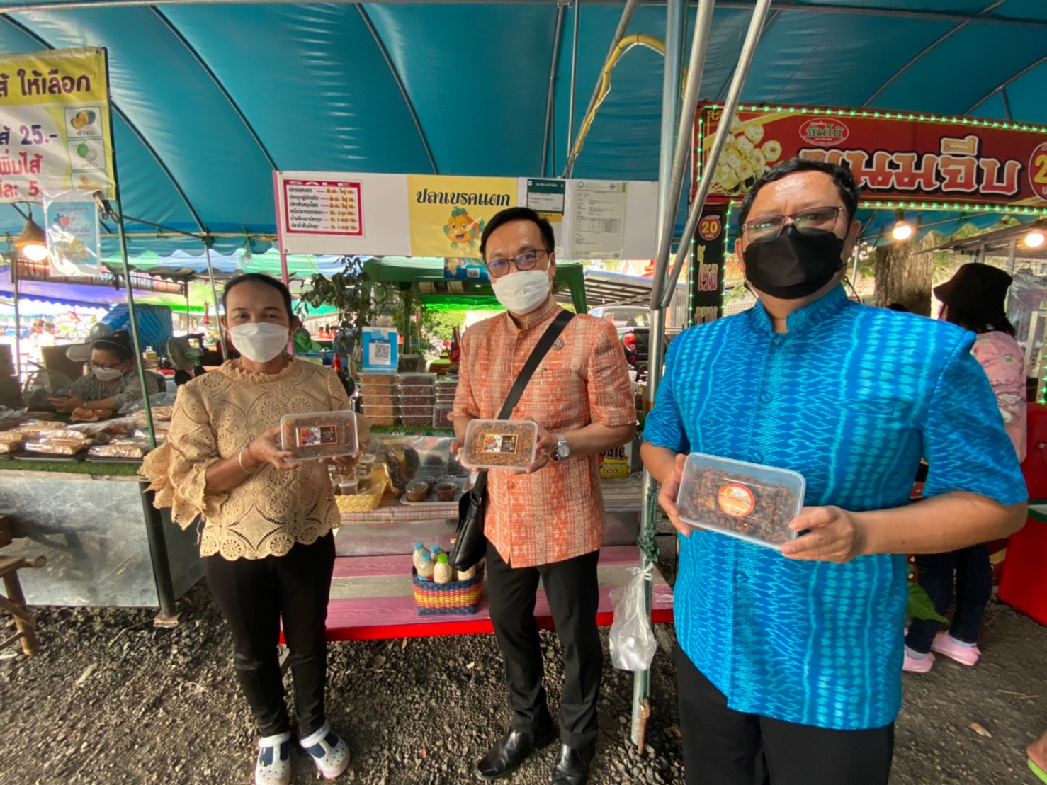 พช.นครนายก ติดตามและสนับสนุนกลุ่มอาชีพ/ผู้ประกอบการชุมชน ที่เข้าร่วมกิจกรรม 4ร