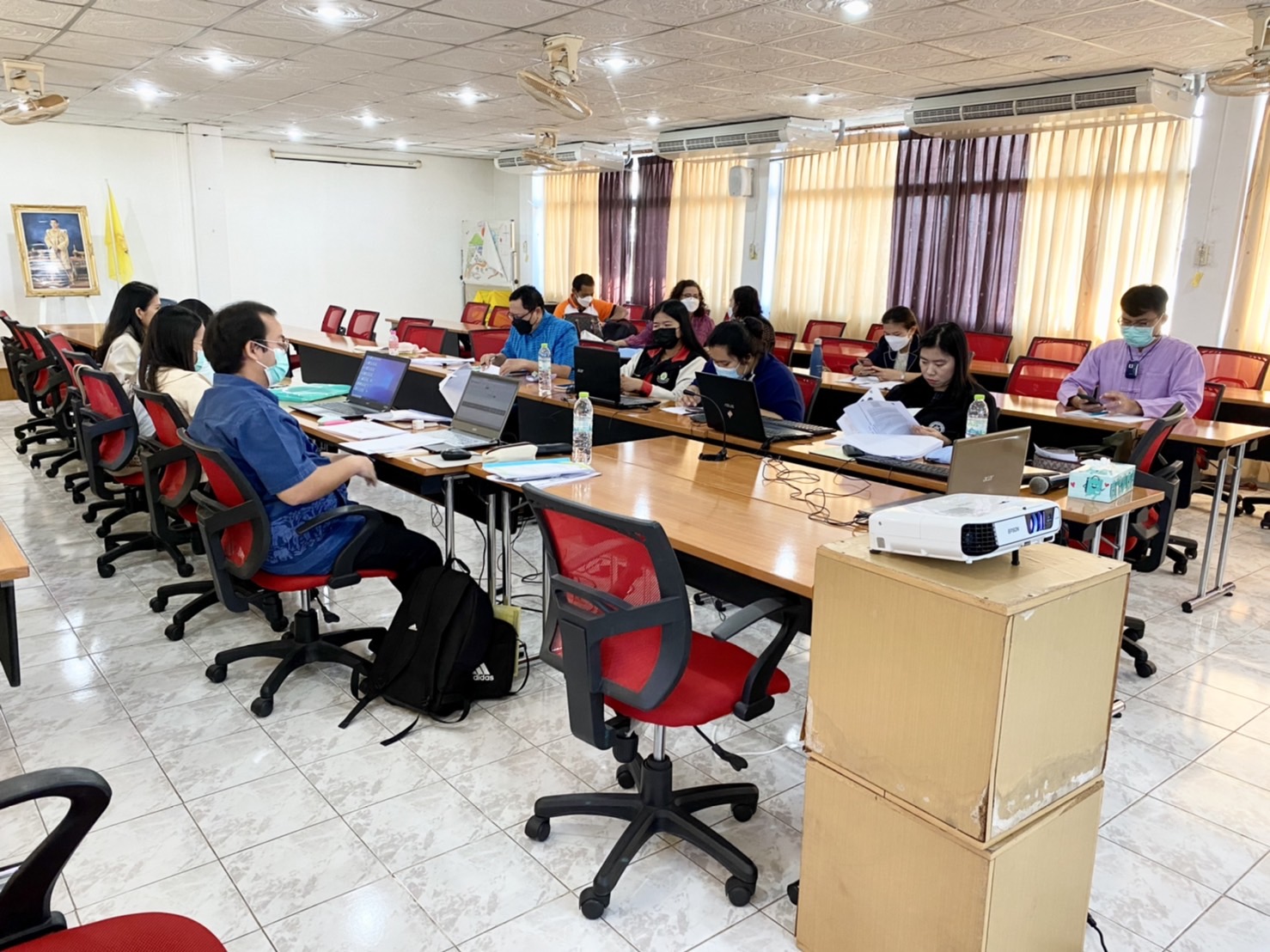 ??พช.นครนายก เร่งเสริมทักษะ สร้างการเรียนรู้ระบบ TPMAP Logbook ระบบติดตามการแก้ปัญหาความยากจนแบบชี้เป้า ผ่านระบบ Zoom Cloud Meeting และ Facebook Live กรมการพัฒนาชุมชน Fanpage