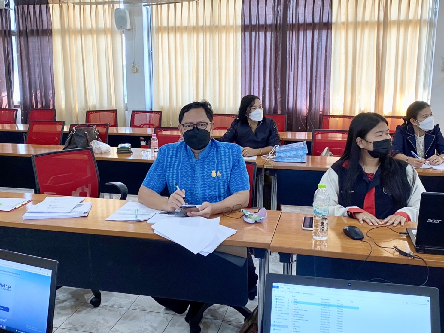 ??พช.นครนายก เร่งเสริมทักษะ สร้างการเรียนรู้ระบบ TPMAP Logbook ระบบติดตามการแก้ปัญหาความยากจนแบบชี้เป้า ผ่านระบบ Zoom Cloud Meeting และ Facebook Live กรมการพัฒนาชุมชน Fanpage