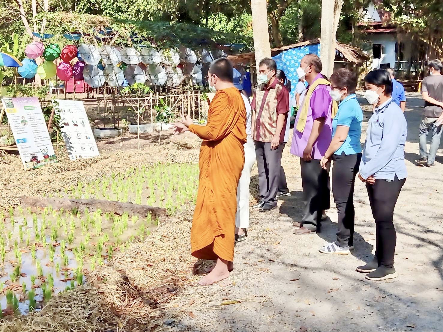 ??พช.นครนายก ร่วมงานประชาสัมพันธ์เชิญชวนประชาชนและนักท่องเที่ยวเข้ามาเยี่ยมชม ตลาดน้ำดงละคร