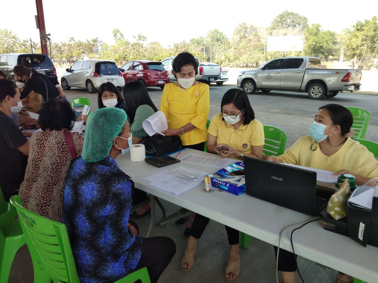 ?พช.นครนายก ติดตามการชำระหนี้?กองทุนพัฒนาบทบาทสตรี นำร่องตำบลสาริกา?‍♀️