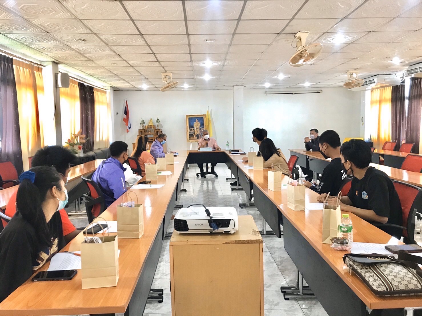 ??พช.นครนายก ฝึกอบรมโครงการสนับสนุนกิจกรรมศูนย์เรียนรู้ต้นแบบหนุนเสริมสัมมาชีพชุมชน แก่เยาวชนกลุ่มเสี่ยง หรือผู้ผ่านการบำบัด