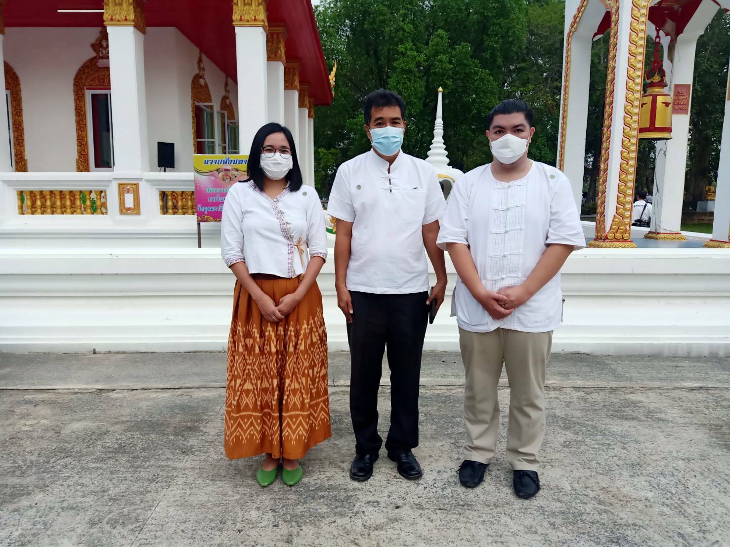 พช.นครนายก ร่วมทำบุญตักบาตร ข้าวสาร อาหารแห้ง เนื่องในวันมาฆบูชา ประจำปี 2565