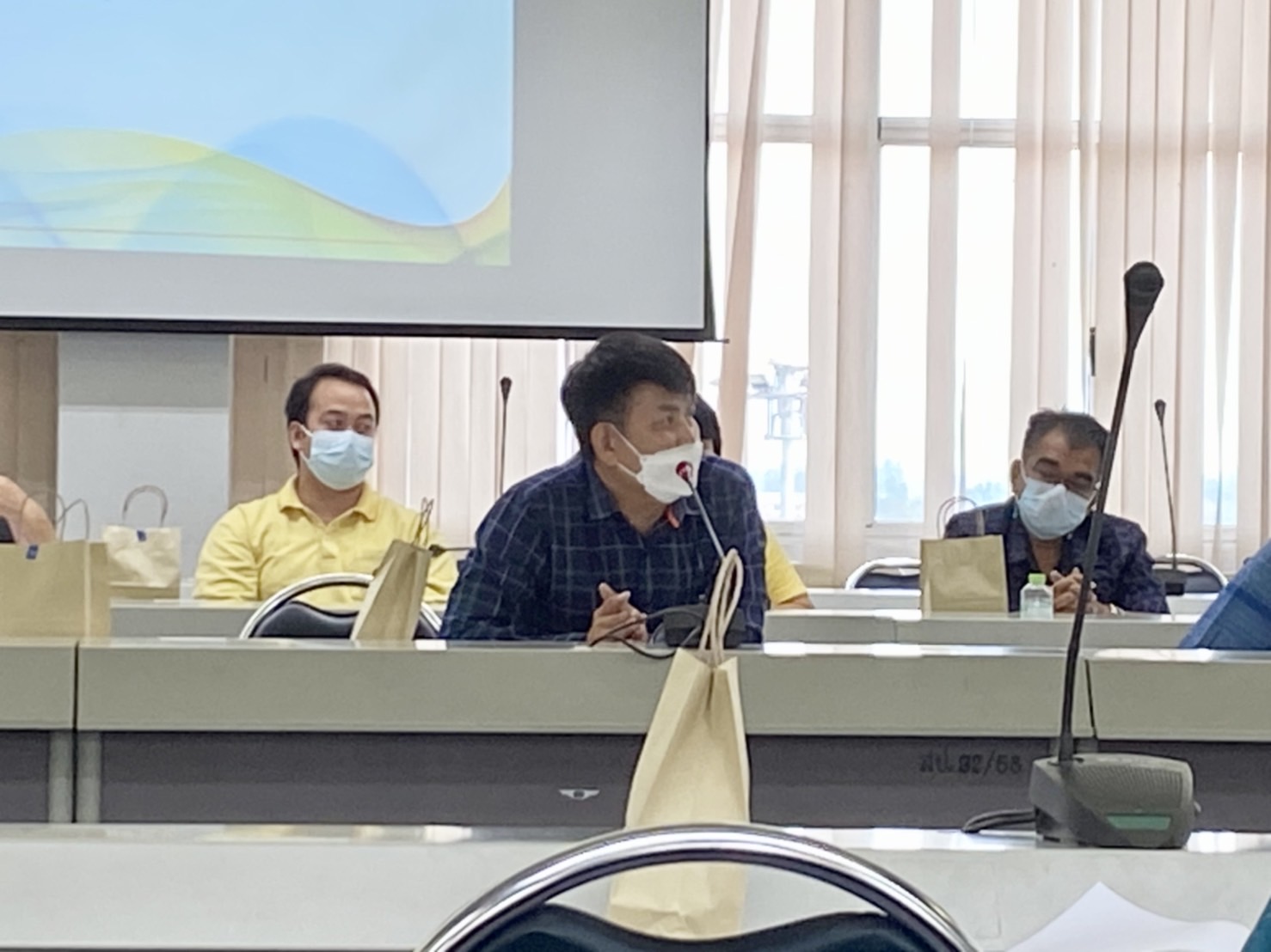 ??พช.นครนายก ประชุมกลไกขับเคลื่อนการพัฒนาเศรษฐกิจฐานรากระดับจังหวัด ครั้งที่ 1/2565