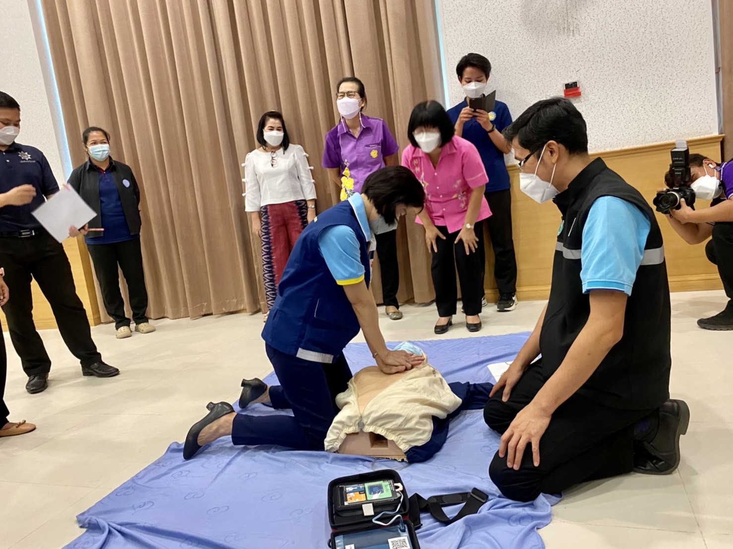 ??พช.นครนายก เข้าร่วมการอบรมเชิงปฏิบัติการ การเรียนรู้เครื่องกระตุกหัวใจไฟฟ้าอัตโนมัติ (AED) และการฟื้นคืนชีพ