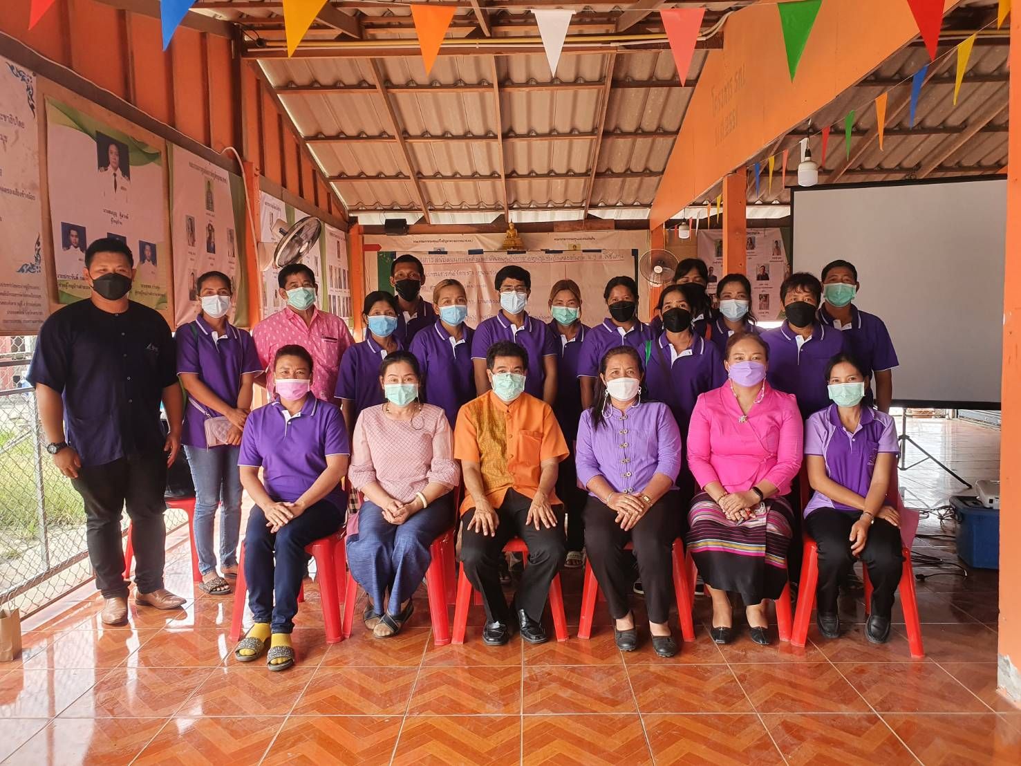 พช. จังหวัดนครนายก ลงพื้นที่มอบนโยบาย แนวทางการดำเนินงาน การจัดตั้งศูนย์จัดการกองทุน