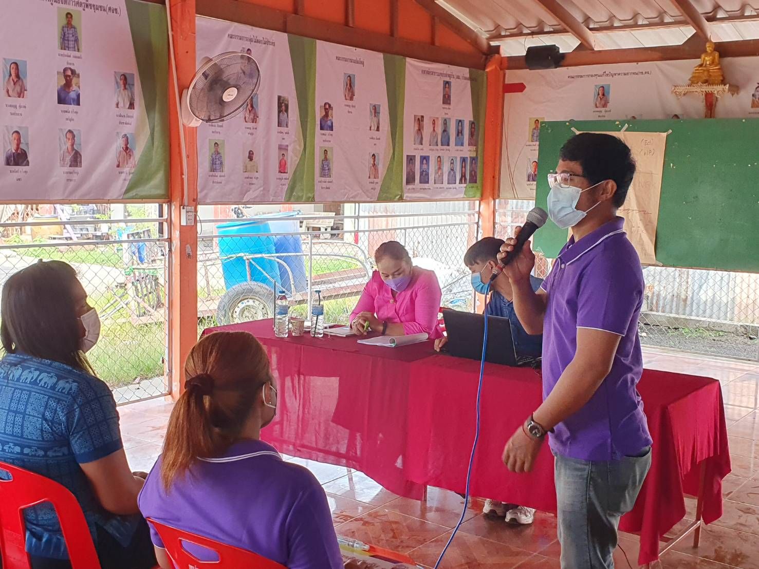 พช. จังหวัดนครนายก ลงพื้นที่มอบนโยบาย แนวทางการดำเนินงาน การจัดตั้งศูนย์จัดการกองทุน