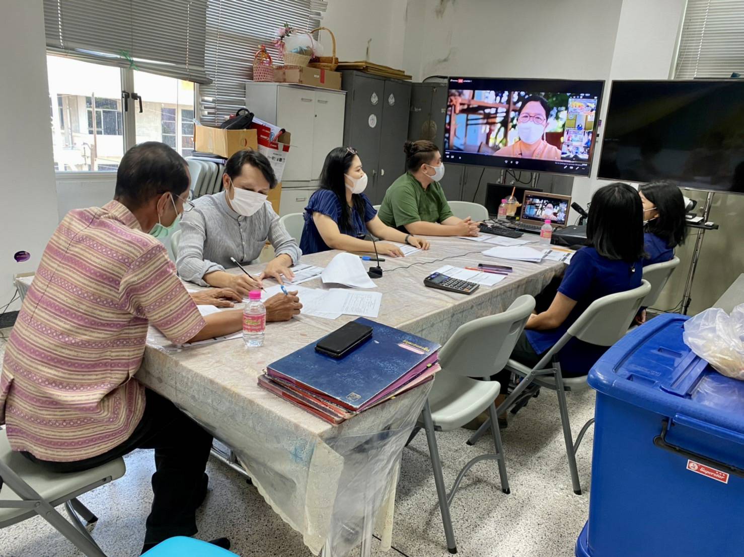 ? พช.นครนายก ร่วมประชุมชี้แจง เร่งรัด กำกับ ติดตาม การดำเนินงานกองทุนพัฒนาบทบาทสตรี ครั้งที่ 2/2565 ?