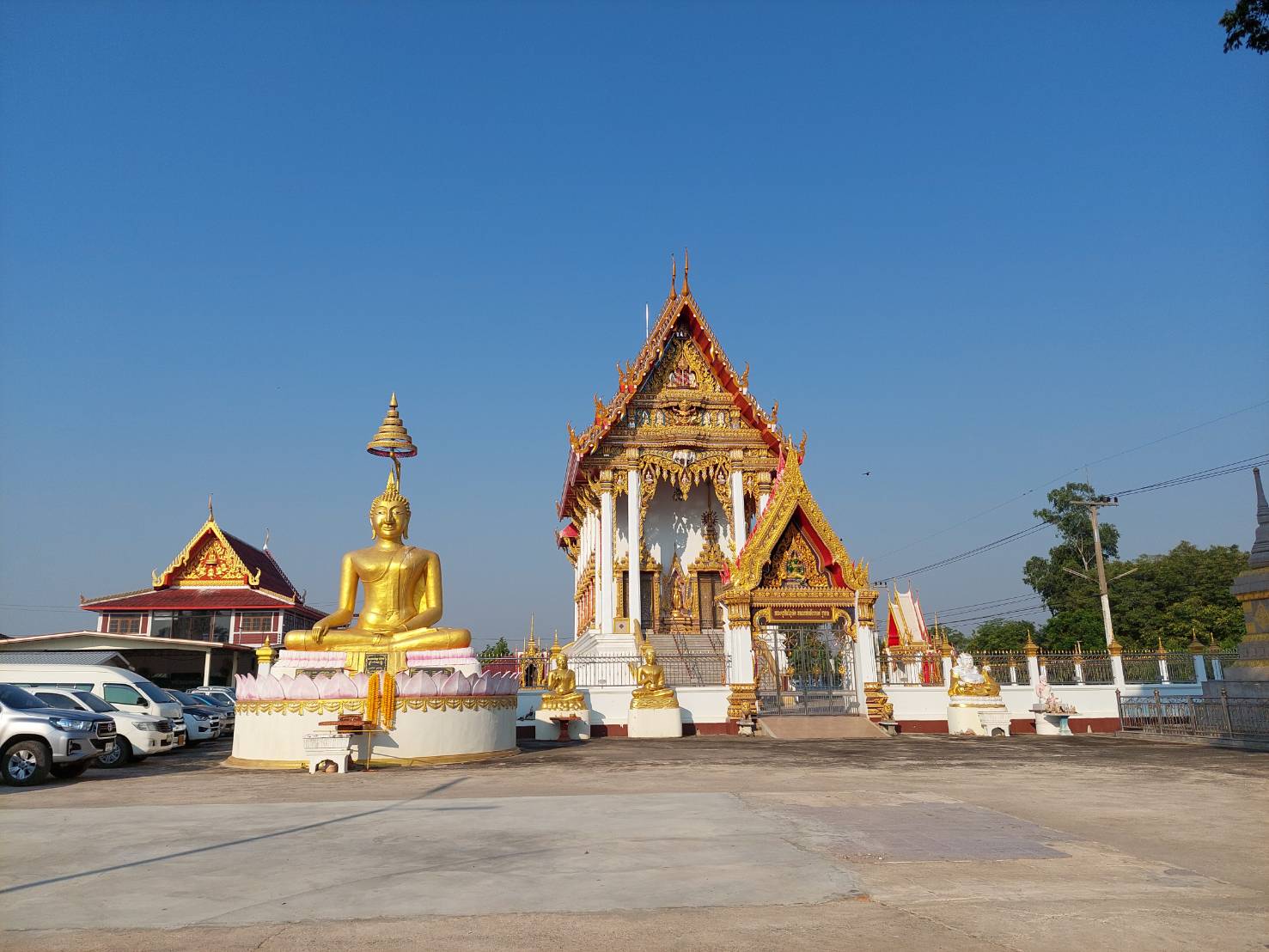 พช.นครนายก ร่วมกิจกรรมโครงการบำบัดทุกข์ บำรุงสุข สร้างรอยยิ้มและปรองดองสมานฉันท์ให้แก่ประชาชน