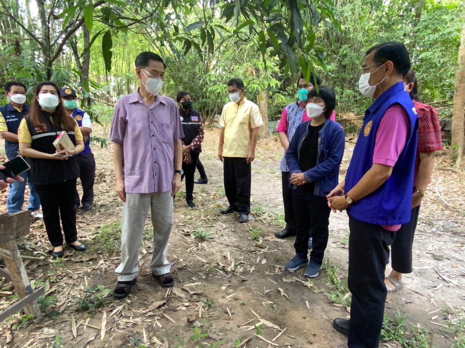 พ่อเมืองนครนายก ลงพื้นที่เยี่ยมครัวเรือนเป้าหมายในปฏิบัติการ “KICK OFF เคาะประตูบ้าน”