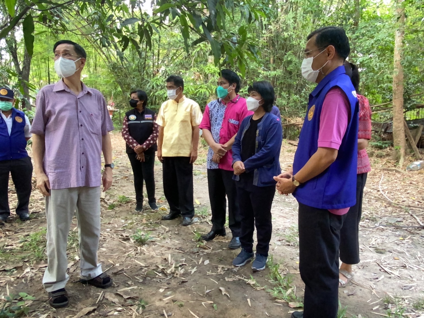 พ่อเมืองนครนายก ลงพื้นที่เยี่ยมครัวเรือนเป้าหมายในปฏิบัติการ “KICK OFF เคาะประตูบ้าน”