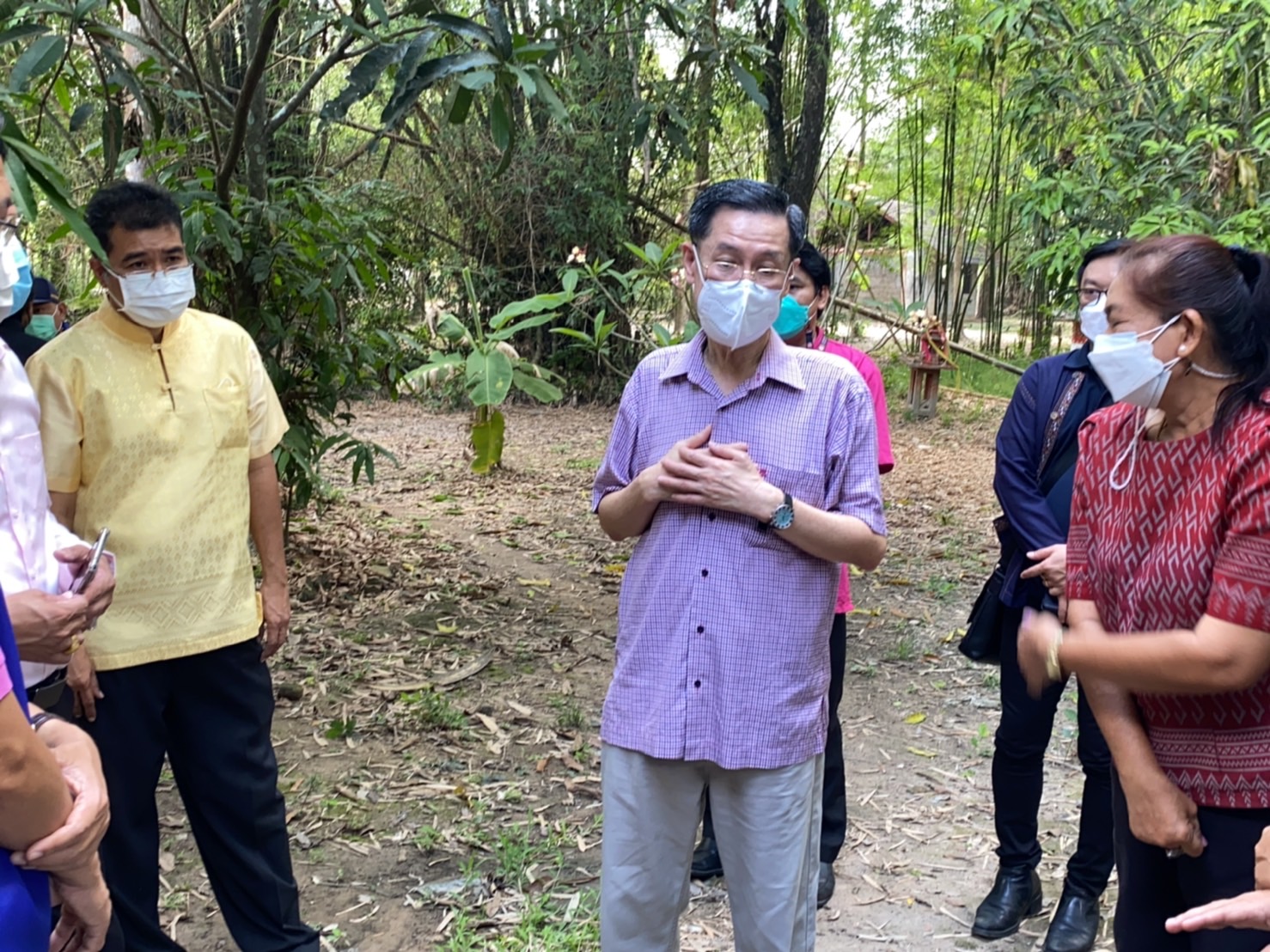 พ่อเมืองนครนายก ลงพื้นที่เยี่ยมครัวเรือนเป้าหมายในปฏิบัติการ “KICK OFF เคาะประตูบ้าน”